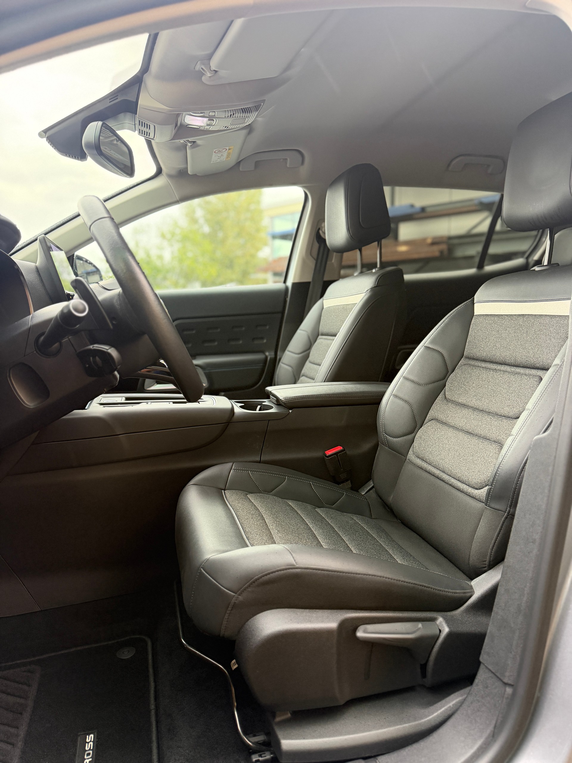 CITROEN C5 Aircross 1.6 PHEV Swiss Edition-image-8