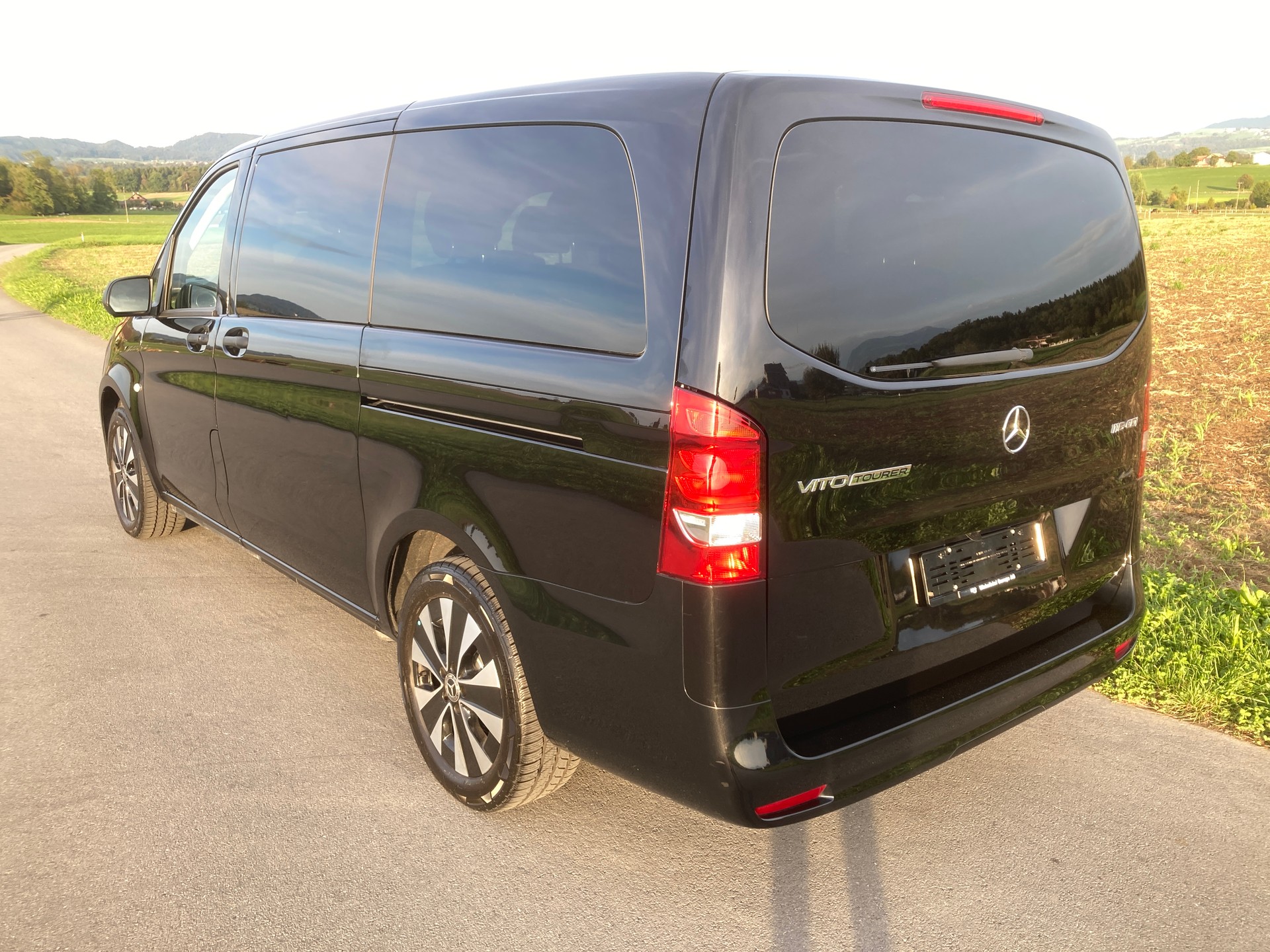 MERCEDES-BENZ Vito 116 CDI Base Tourer 4Matic 9G-Tronic 9 Sitzer-image-3