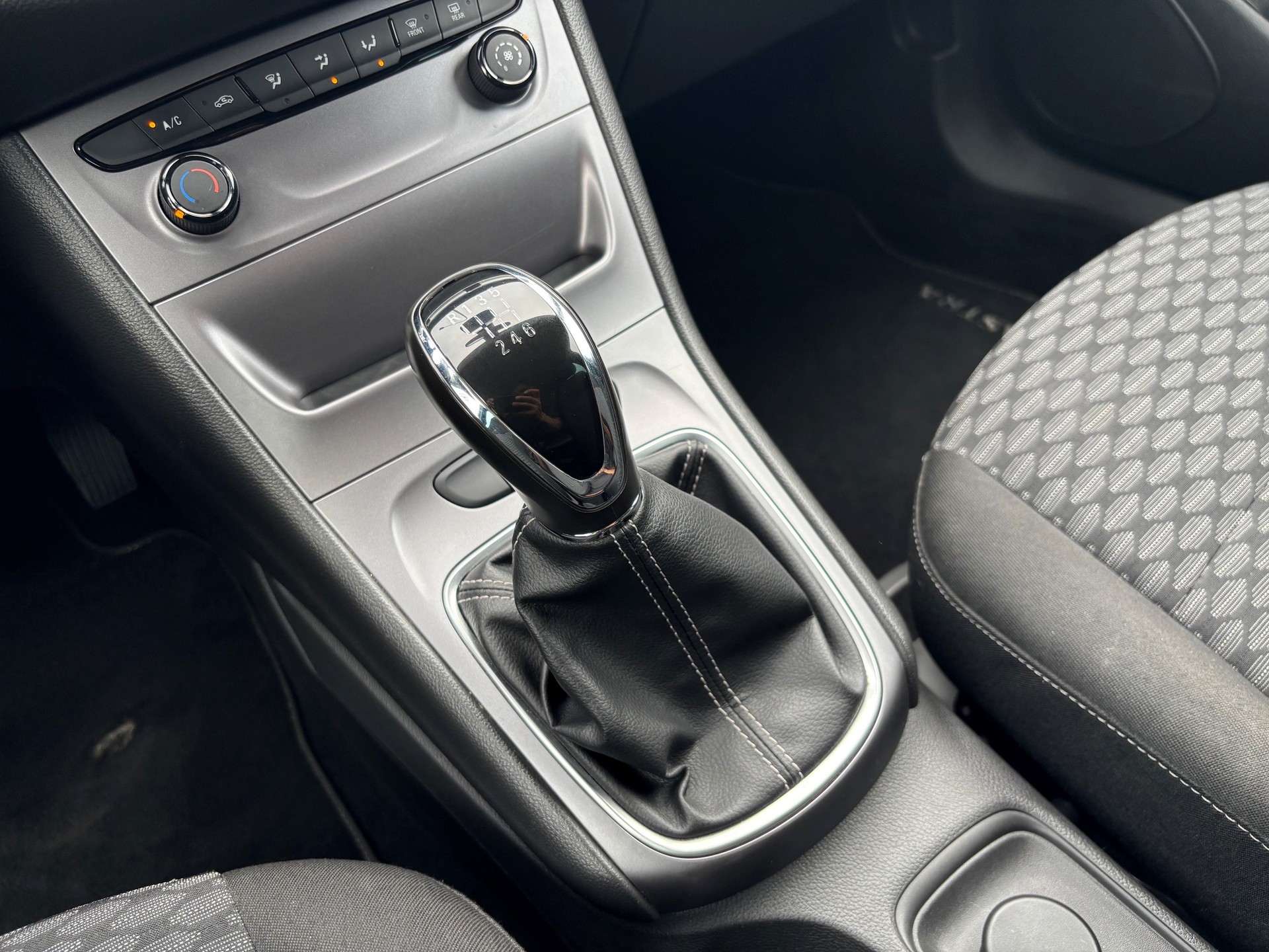 OPEL Astra Sports Tourer 1.4i Turbo Enjoy-image-7
