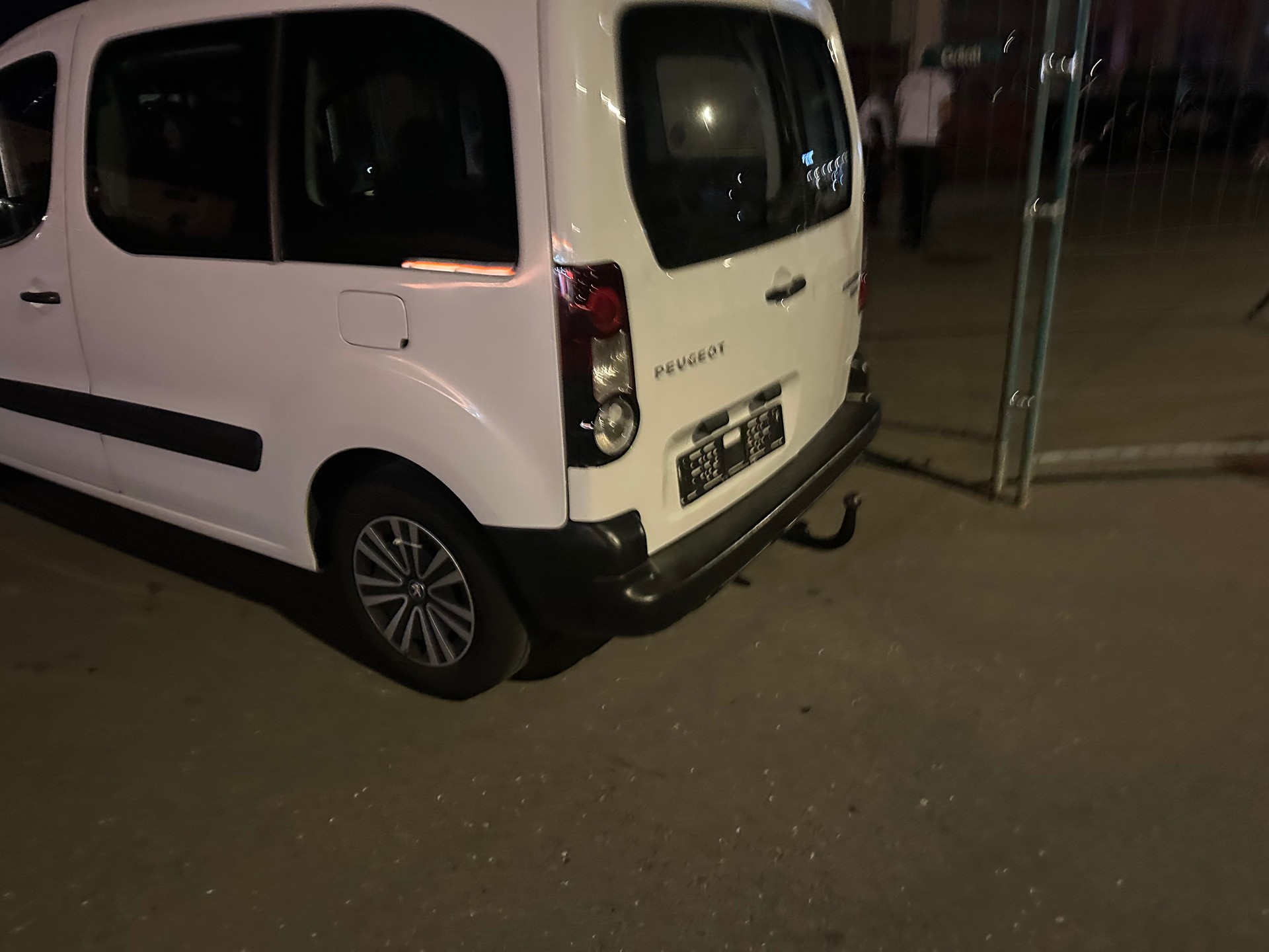 PEUGEOT Partner 1.6 Active-image-3