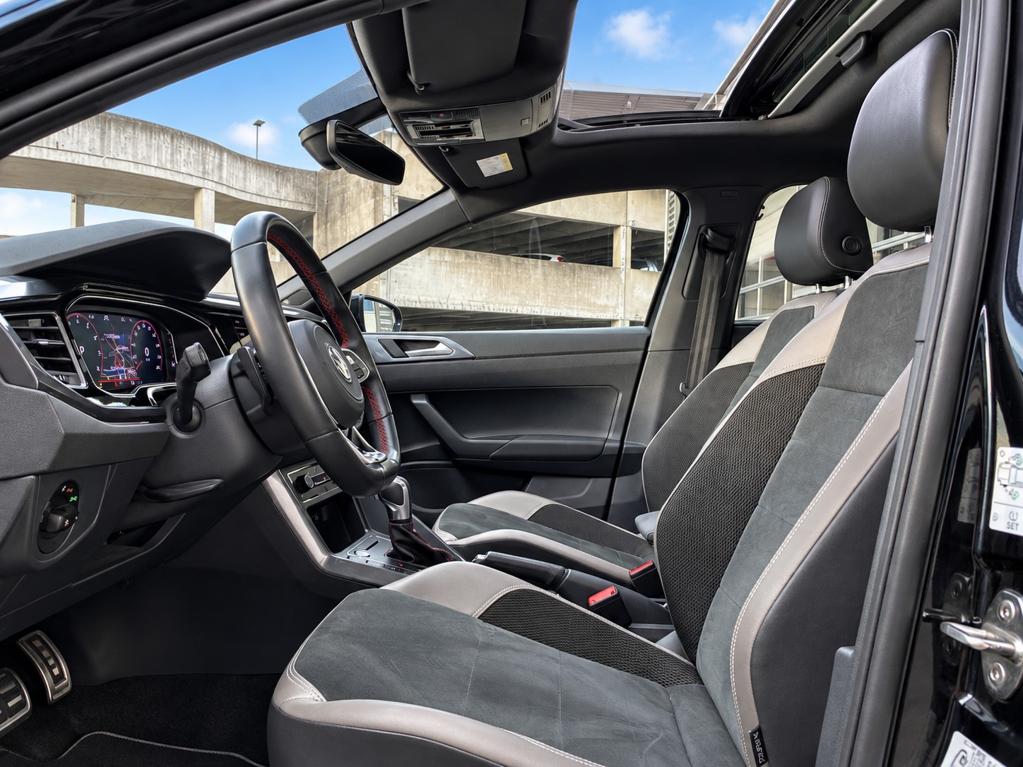 VW 2.0 TSI GTI DSG-image-4