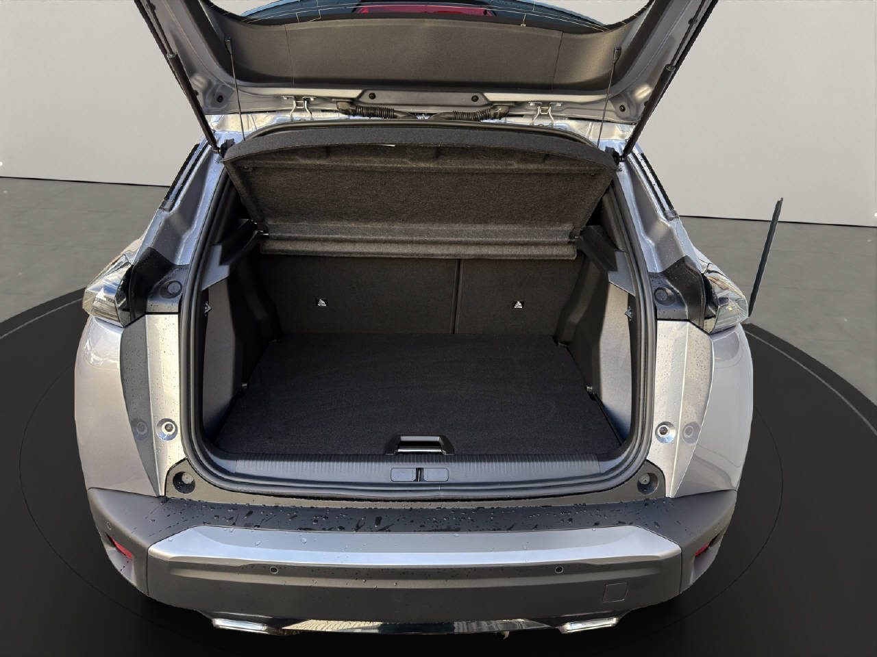 PEUGEOT 2008 1.2 Hybrid 145 Allure Premium-image-9
