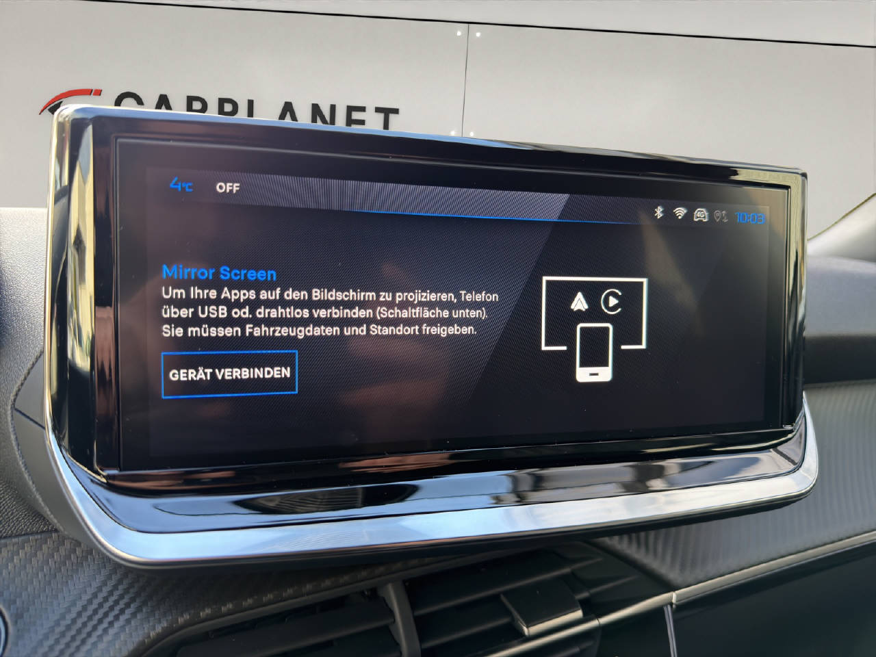 PEUGEOT 2008 1.2 Hybrid 145 Allure Premium-image-13