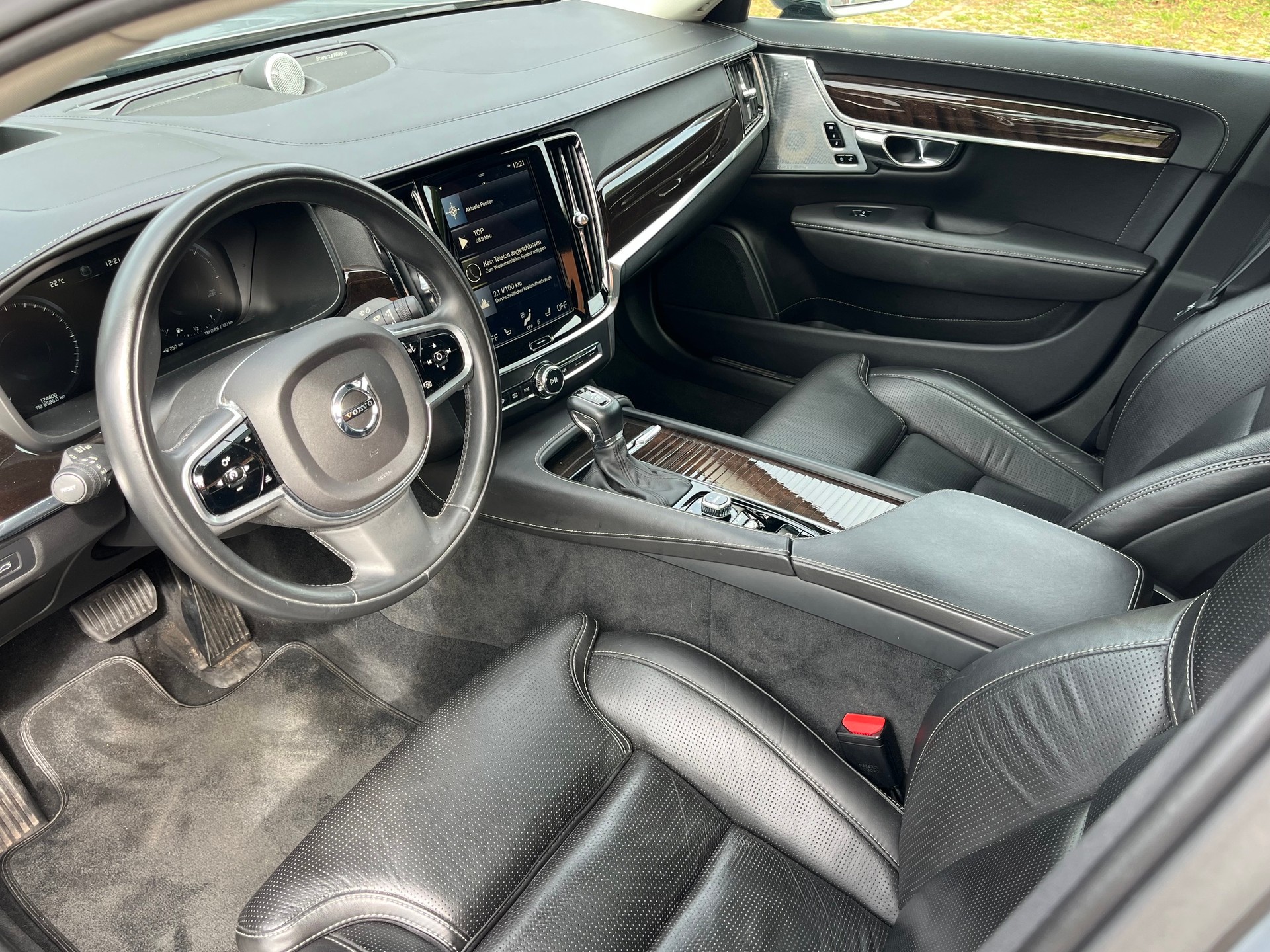 VOLVO S90 D5 AWD Momentum Geartronic Powerpulse-image-6