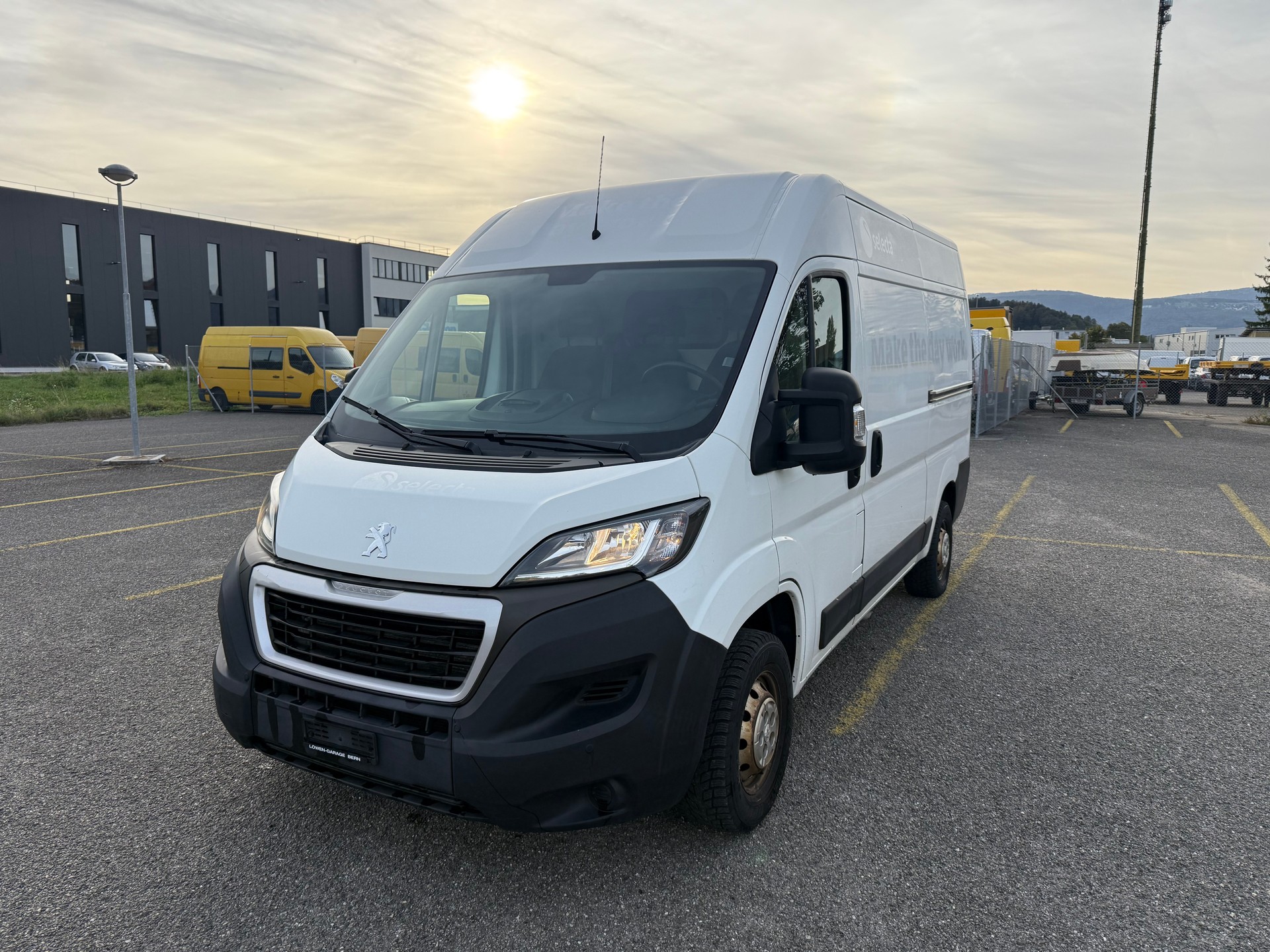 PEUGEOT Boxer 2.0 HDI 335 Active L2H2-image-0