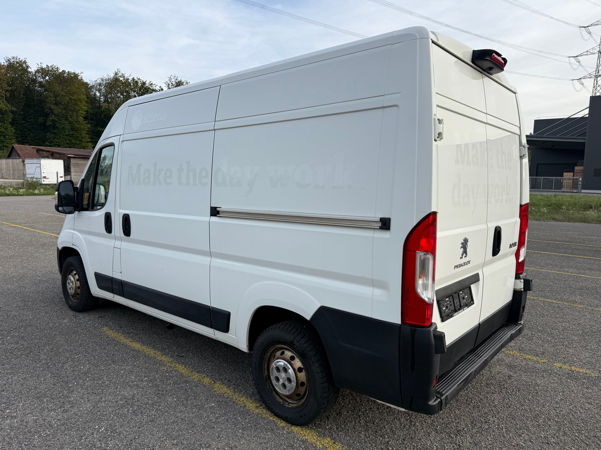 PEUGEOT Boxer 2.0 HDI 335 Active L2H2-image-6
