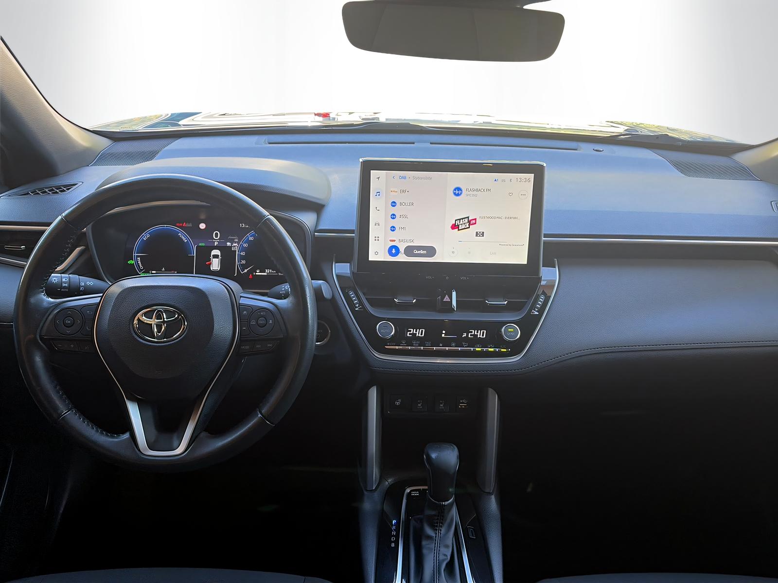 TOYOTA Corolla Cross 2.0 HSD Comfort AWD-i-image-7