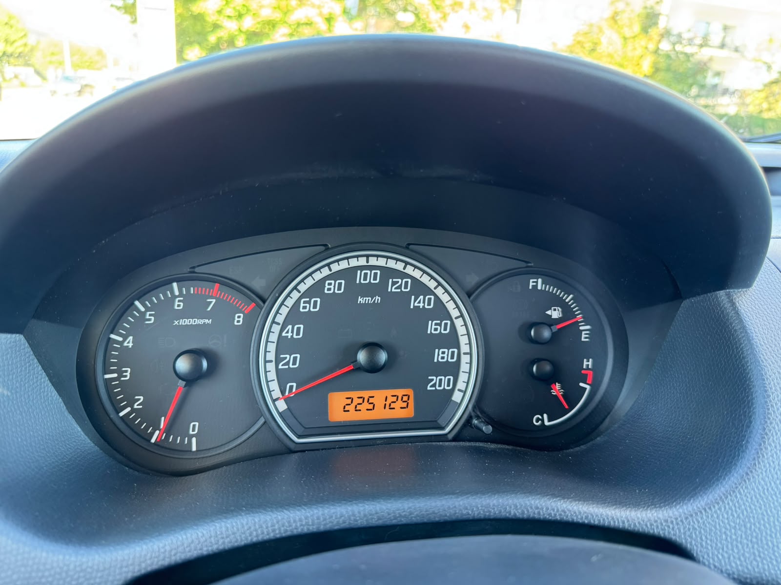 SUZUKI Swift 1.3i 16V GL Top-image-14