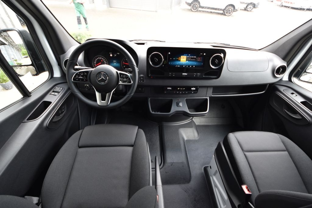 MERCEDES-BENZ Midibus mit 17/21 Sitzplätzen-image-5