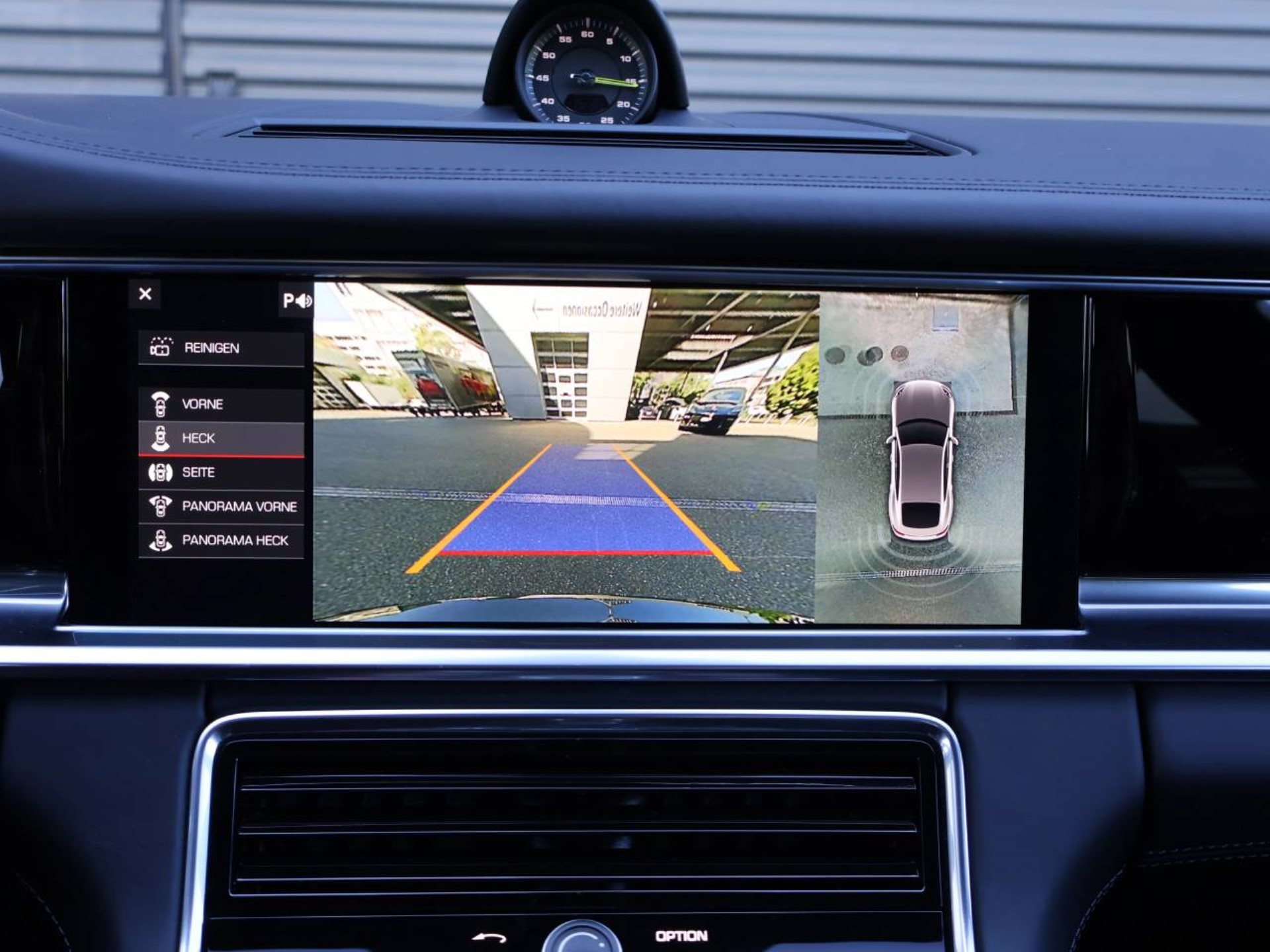 PORSCHE Panamera 4 E-Hybrid-image-19