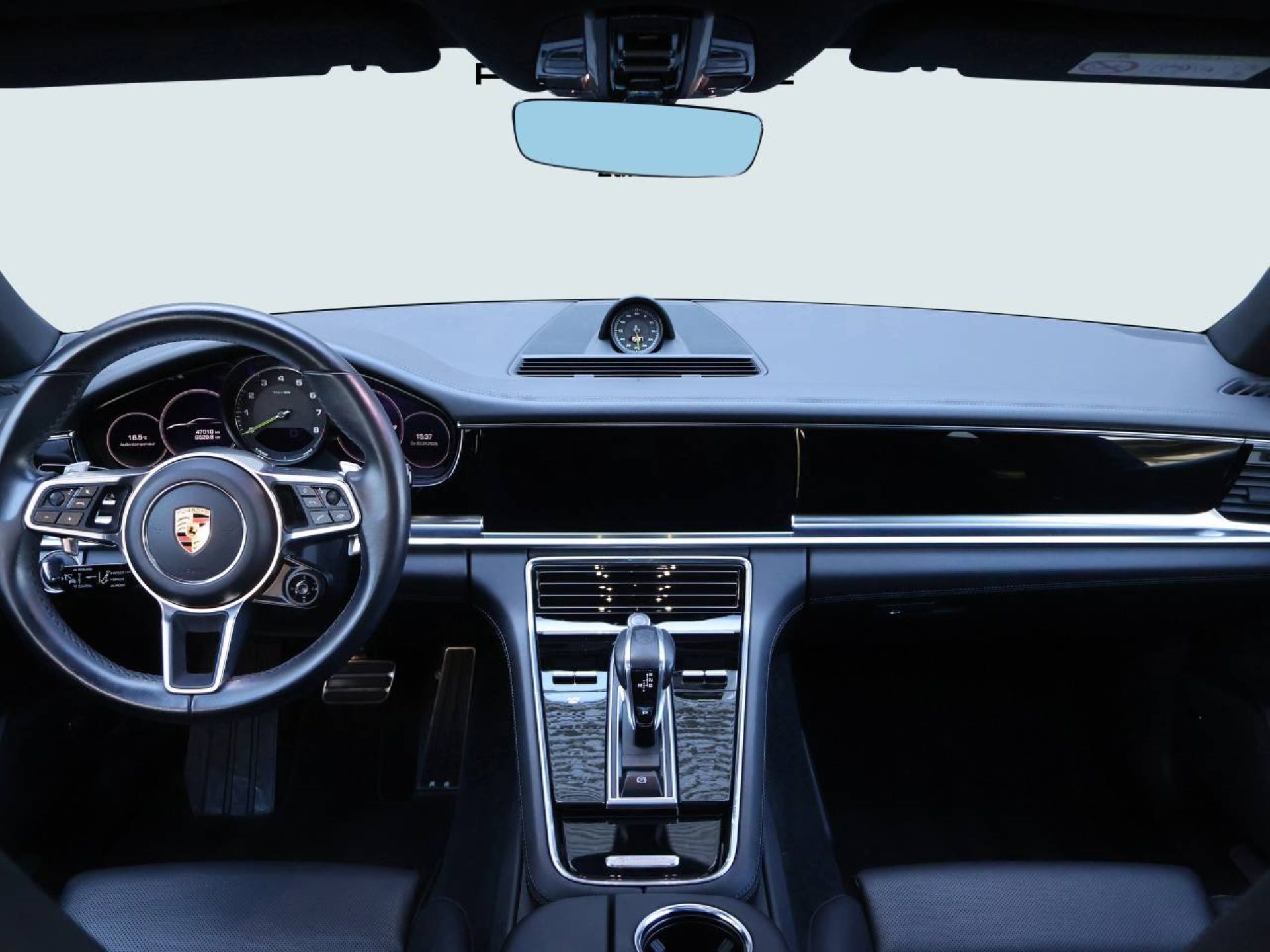PORSCHE Panamera 4 E-Hybrid-image-12