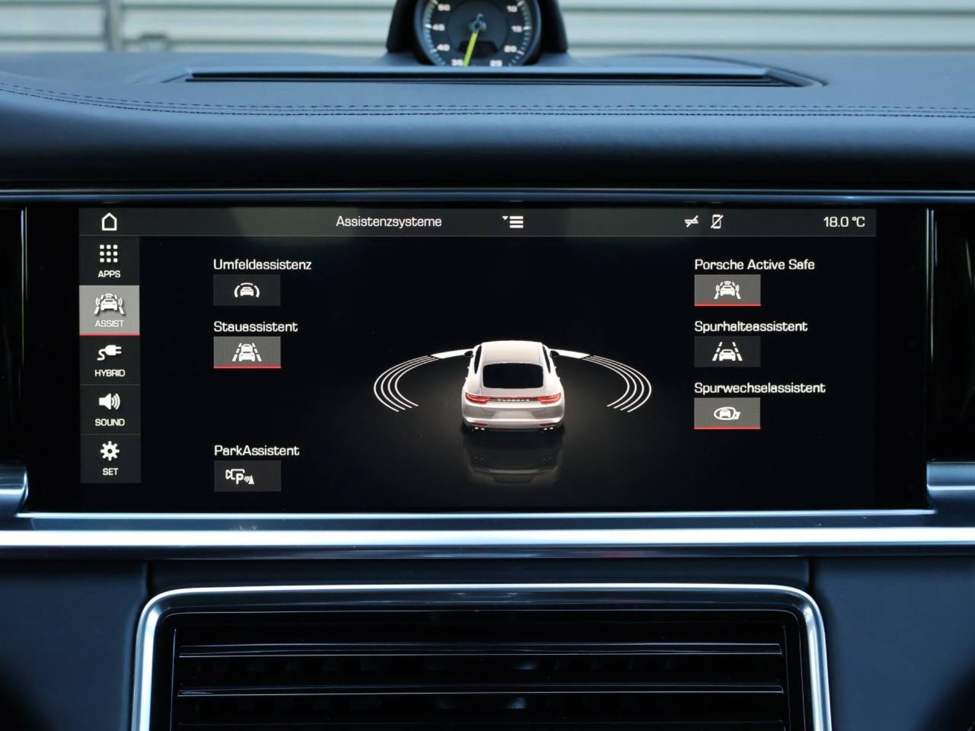 PORSCHE Panamera 4 E-Hybrid-image-20