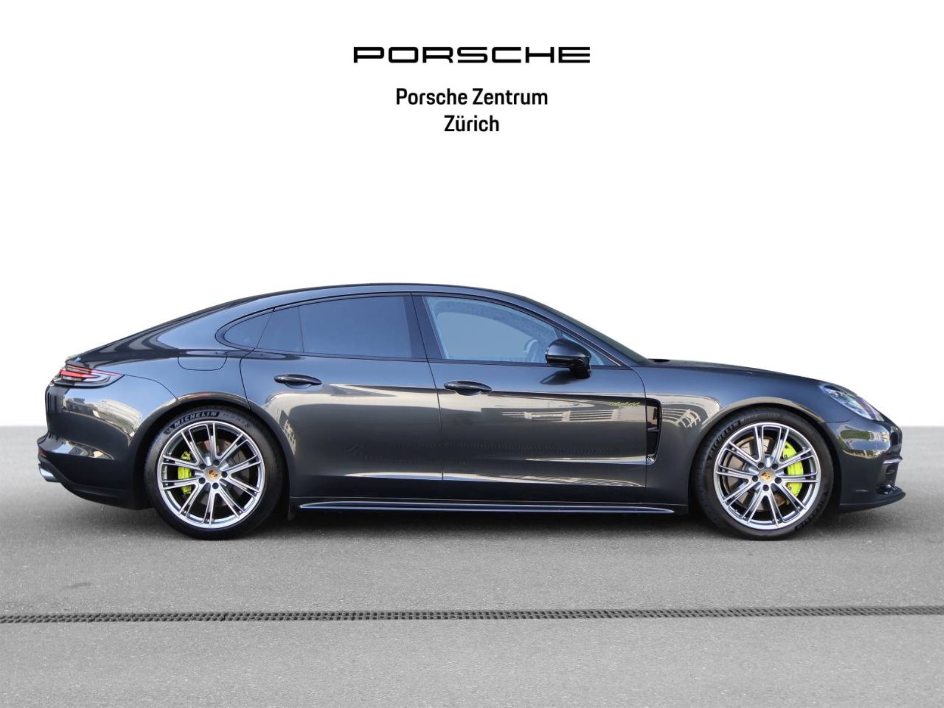 PORSCHE Panamera 4 E-Hybrid-image-6