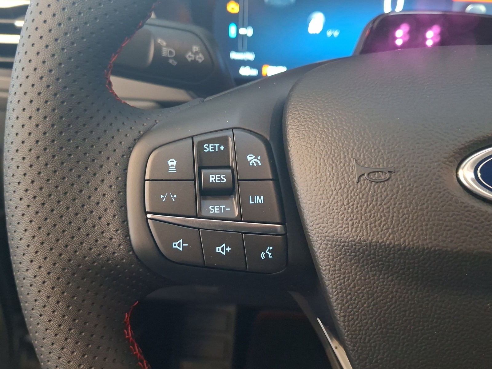FORD Kuga 2.5 FHEV ST-Line X 4WD-image-10