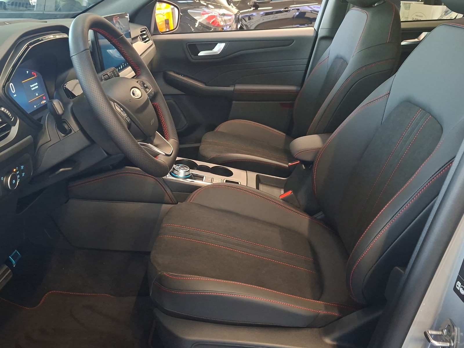 FORD Kuga 2.5 FHEV ST-Line X 4WD-image-5