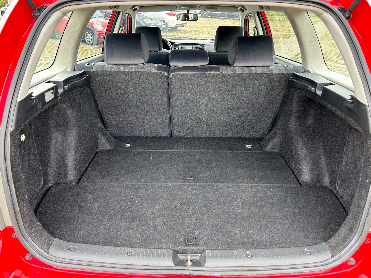 TOYOTA Corolla Wagon 1.6 Linea Sol-image-12