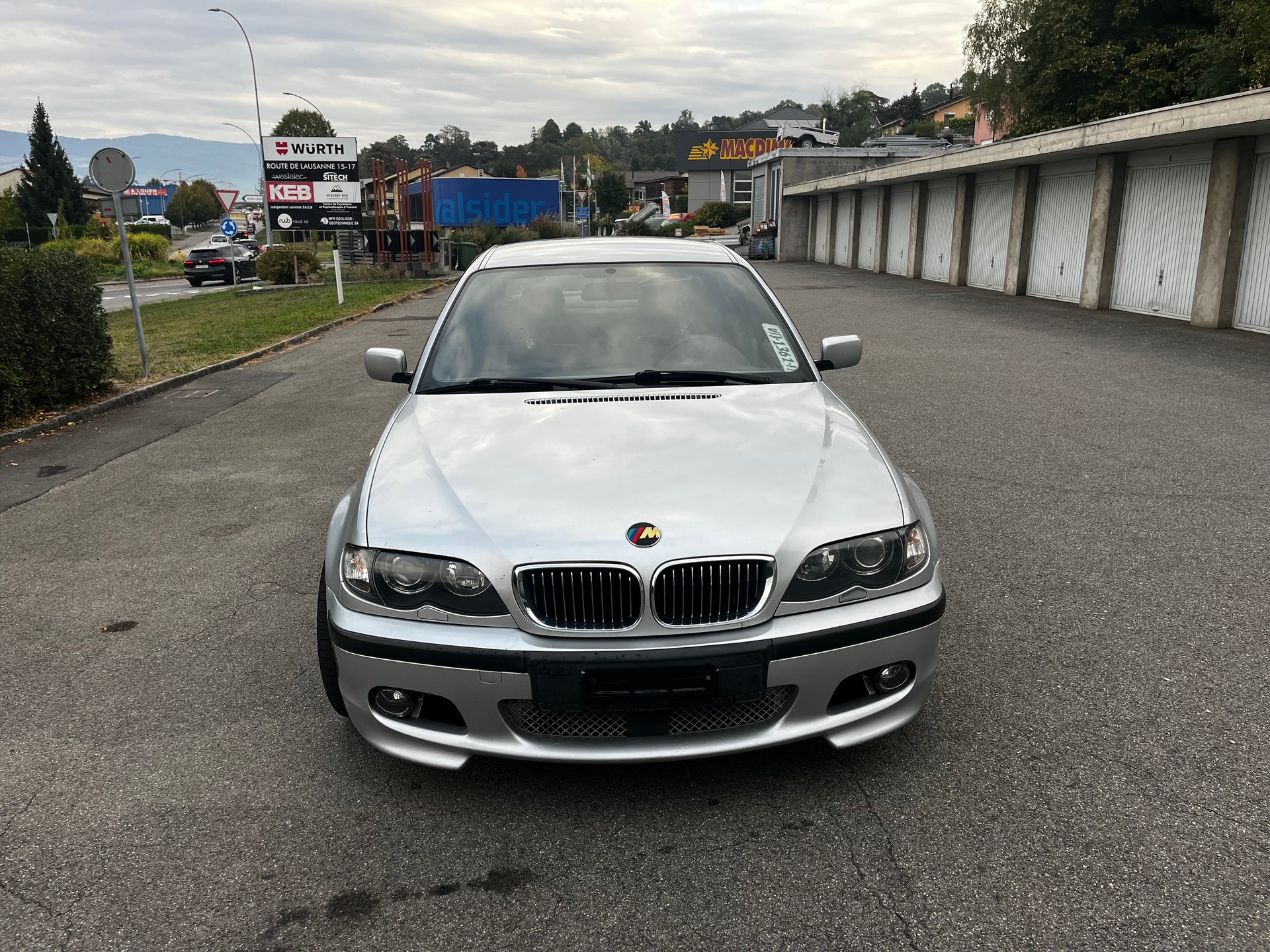 BMW 330i automatique M sport.-paket-image-1