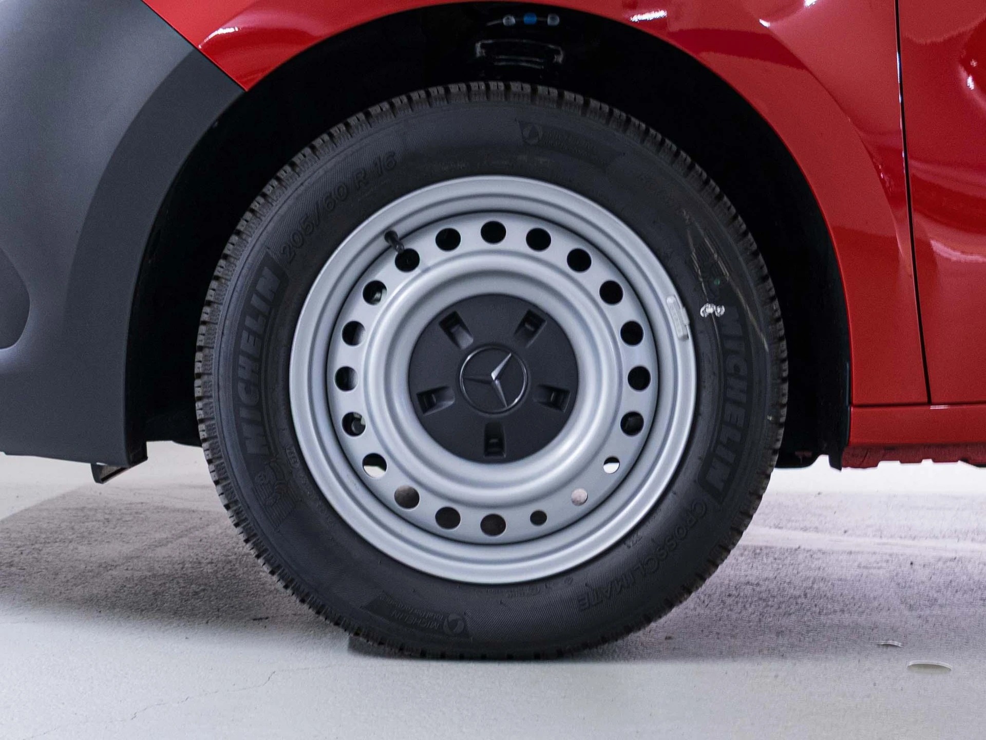 MERCEDES-BENZ 110 Kasten AHK CH-Fahrzeug NEU-image-14