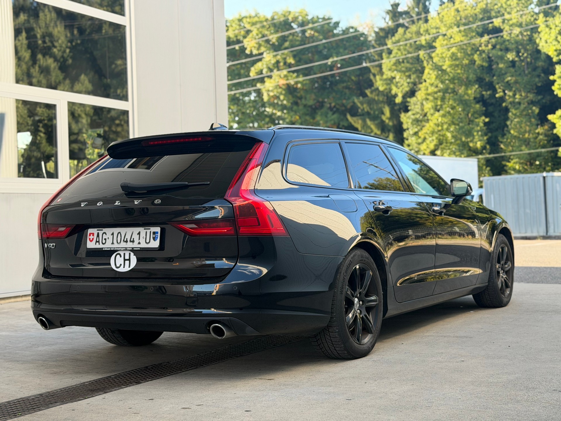 VOLVO V90 D4 AWD Momentum Geartronic-image-6