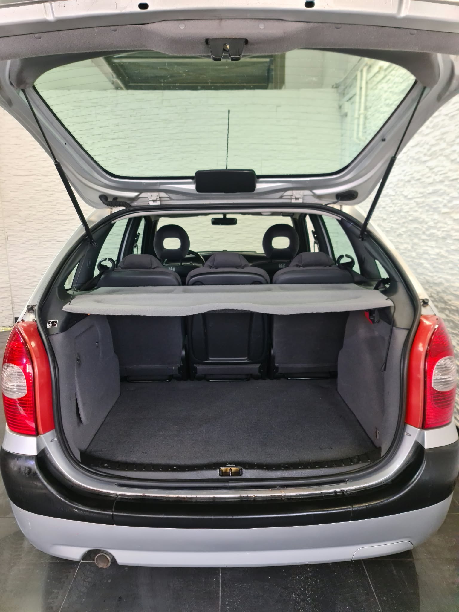 CITROEN Xsara Picasso 1.6i 16V Exclusive-image-9