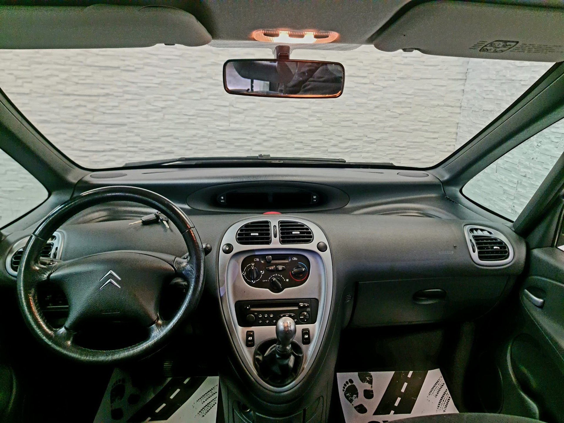 CITROEN Xsara Picasso 1.6i 16V Exclusive-image-10