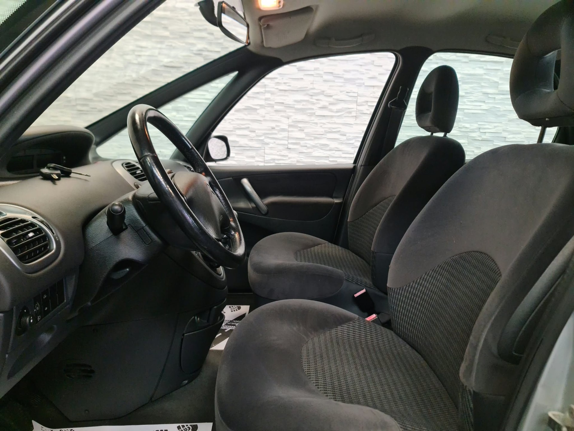 CITROEN Xsara Picasso 1.6i 16V Exclusive-image-12