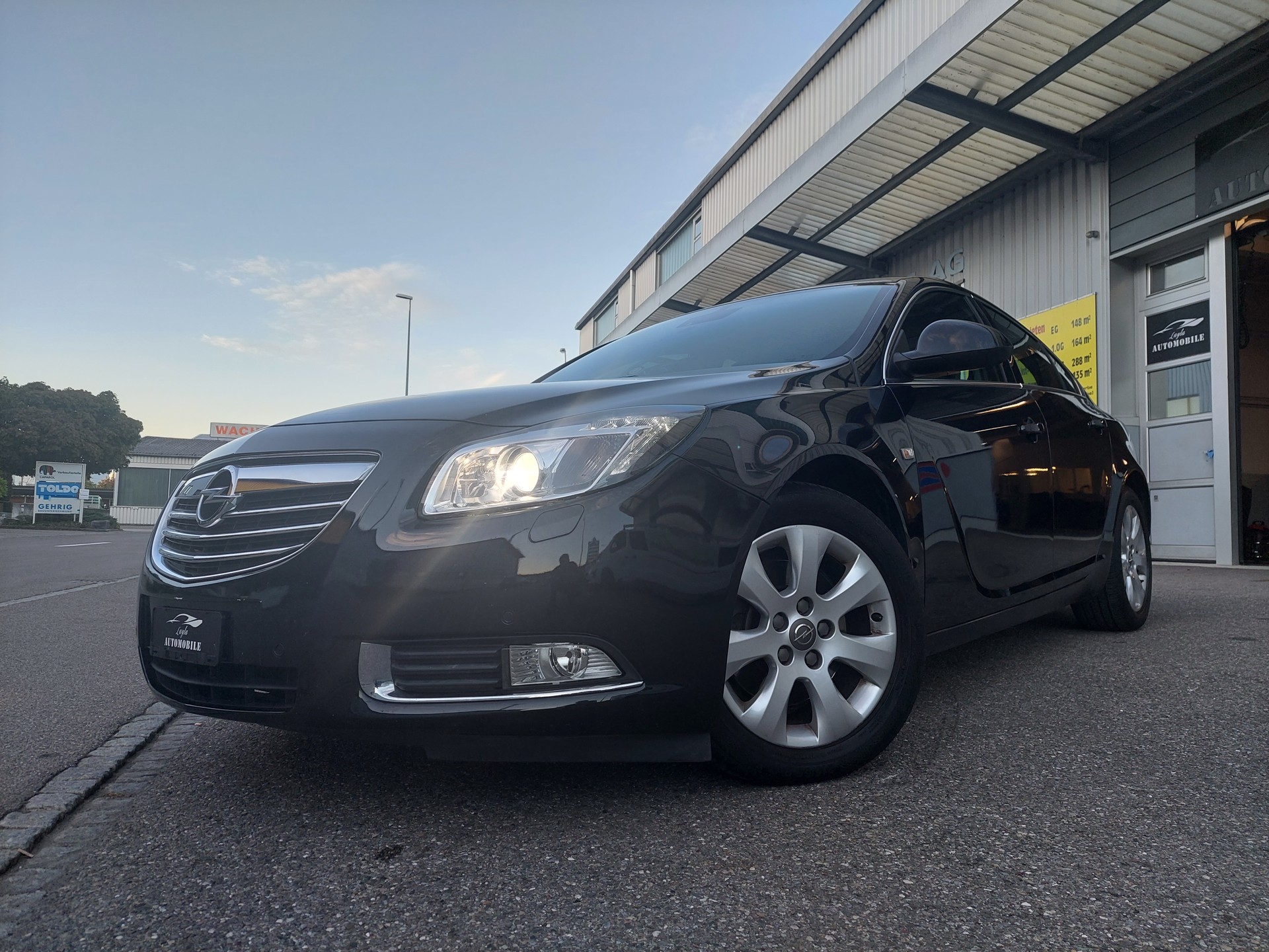 OPEL Insignia 2.0 CDTI Cosmo Automatic-image-0
