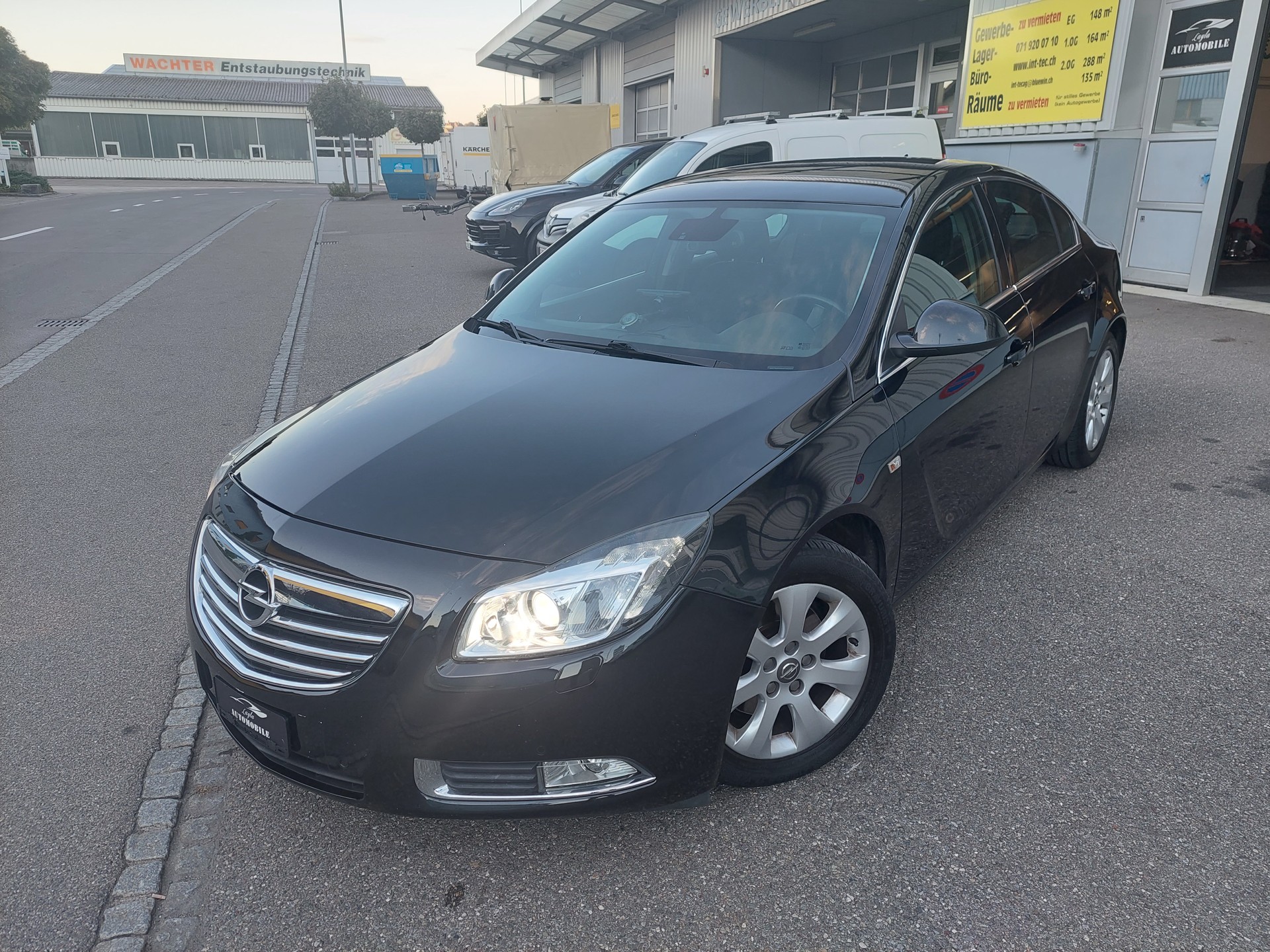OPEL Insignia 2.0 CDTI Cosmo Automatic-image-1