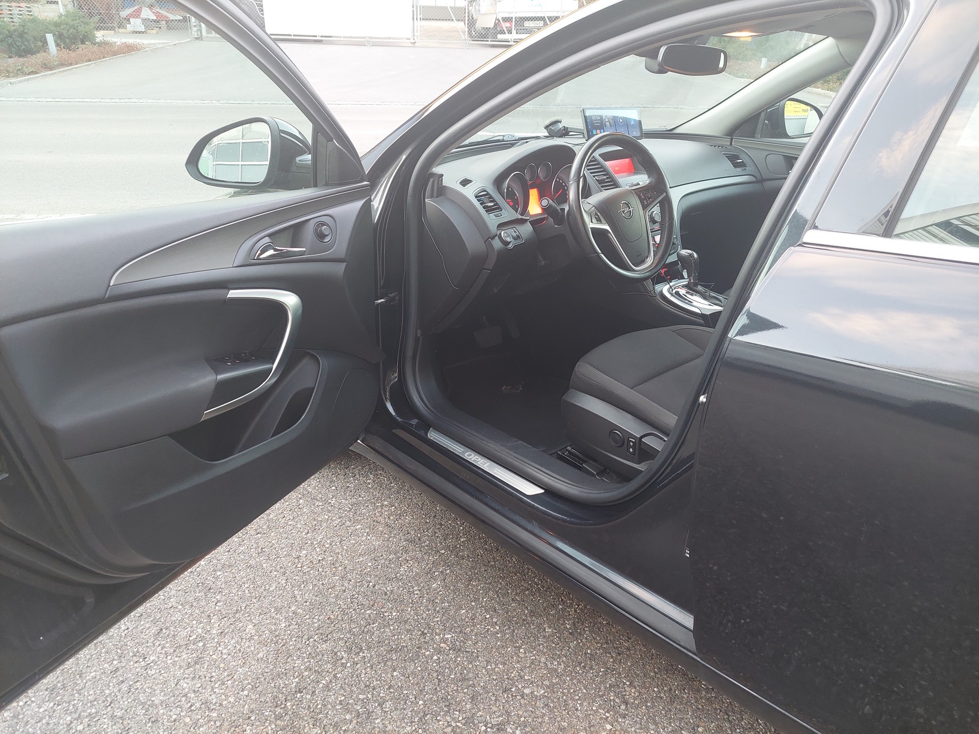 OPEL Insignia 2.0 CDTI Cosmo Automatic-image-9