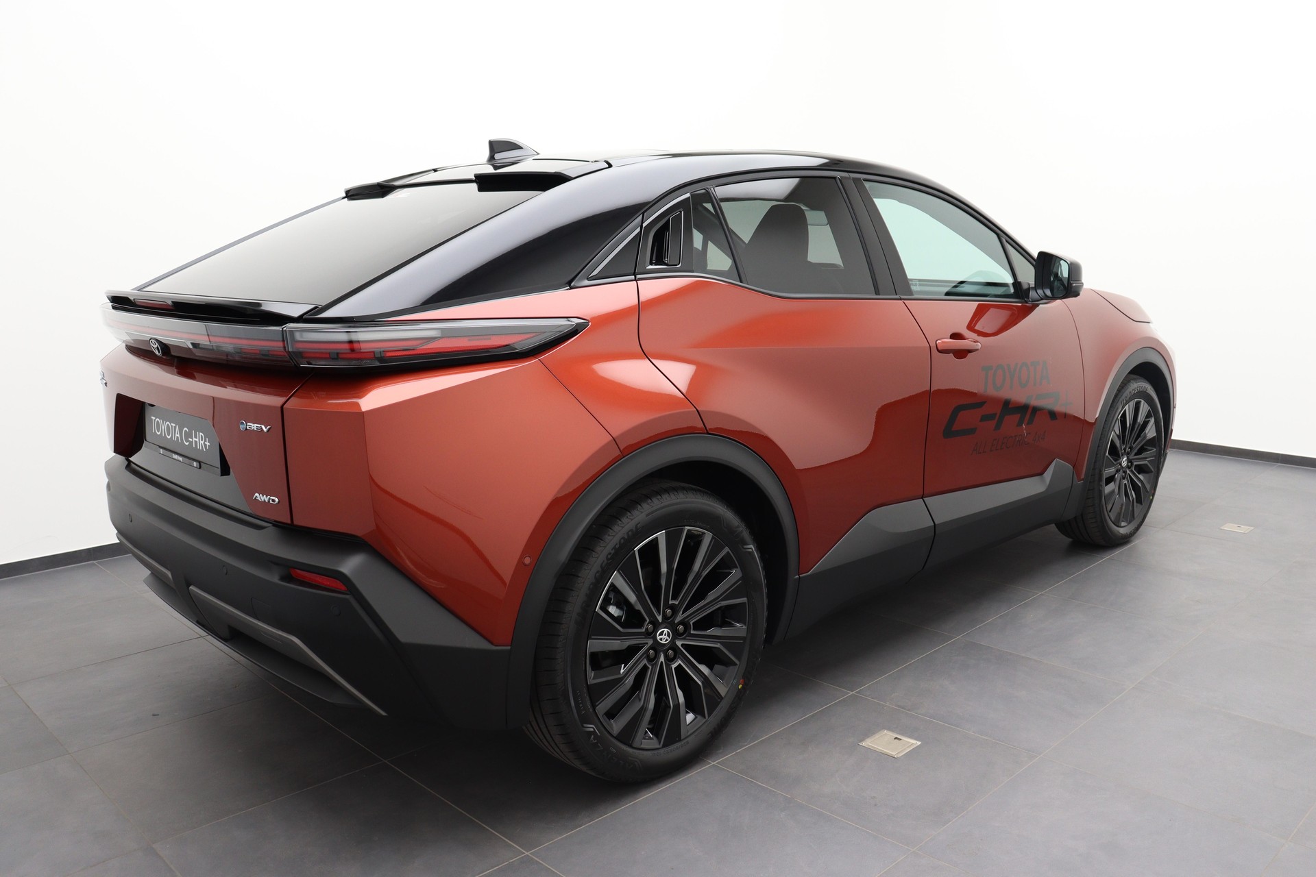 TOYOTA C-HR+ Premium AWD-image-11