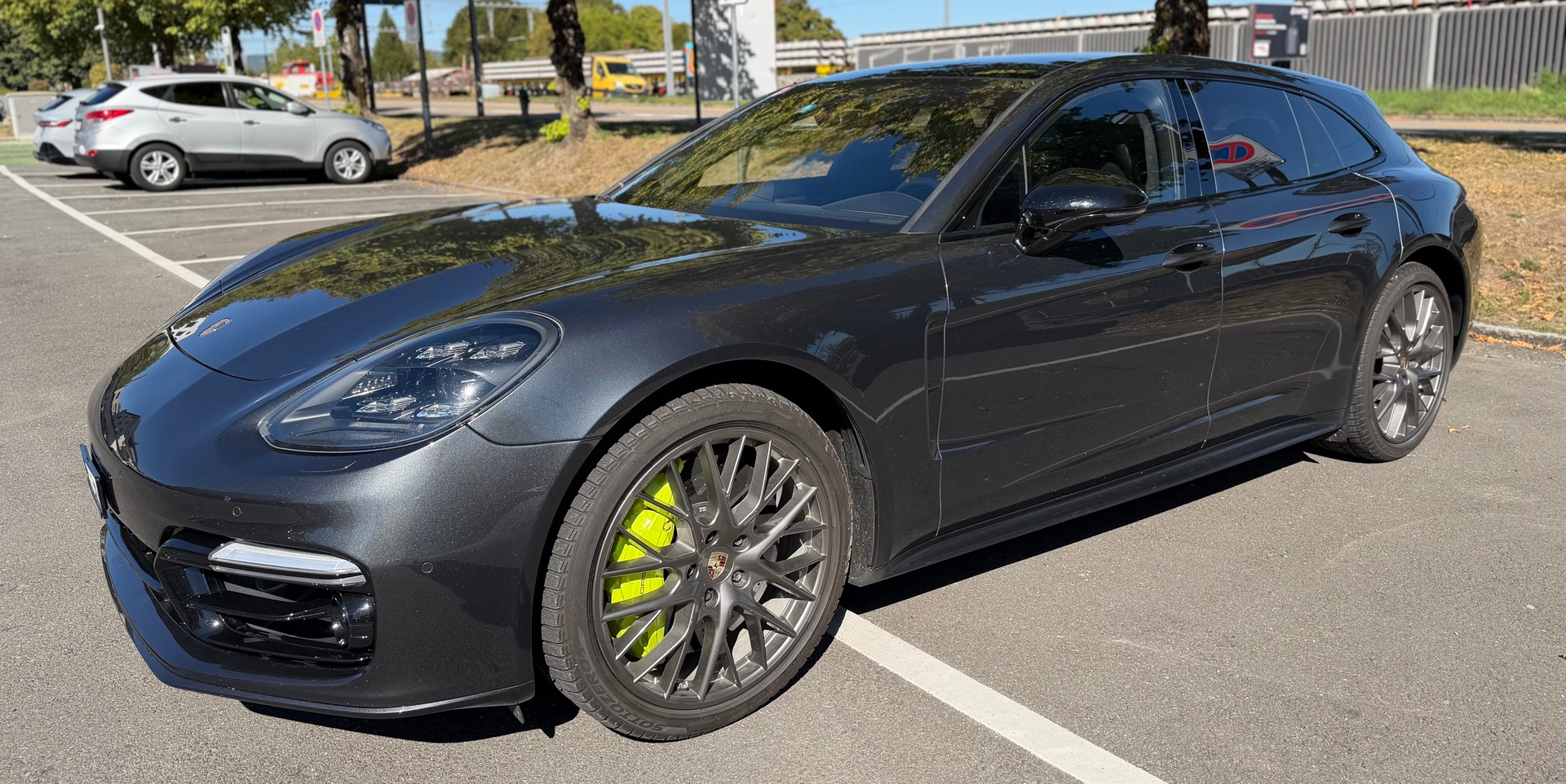 PORSCHE 4.0 V8 Turbo S E-Hybrid Sport Turismo-image-1