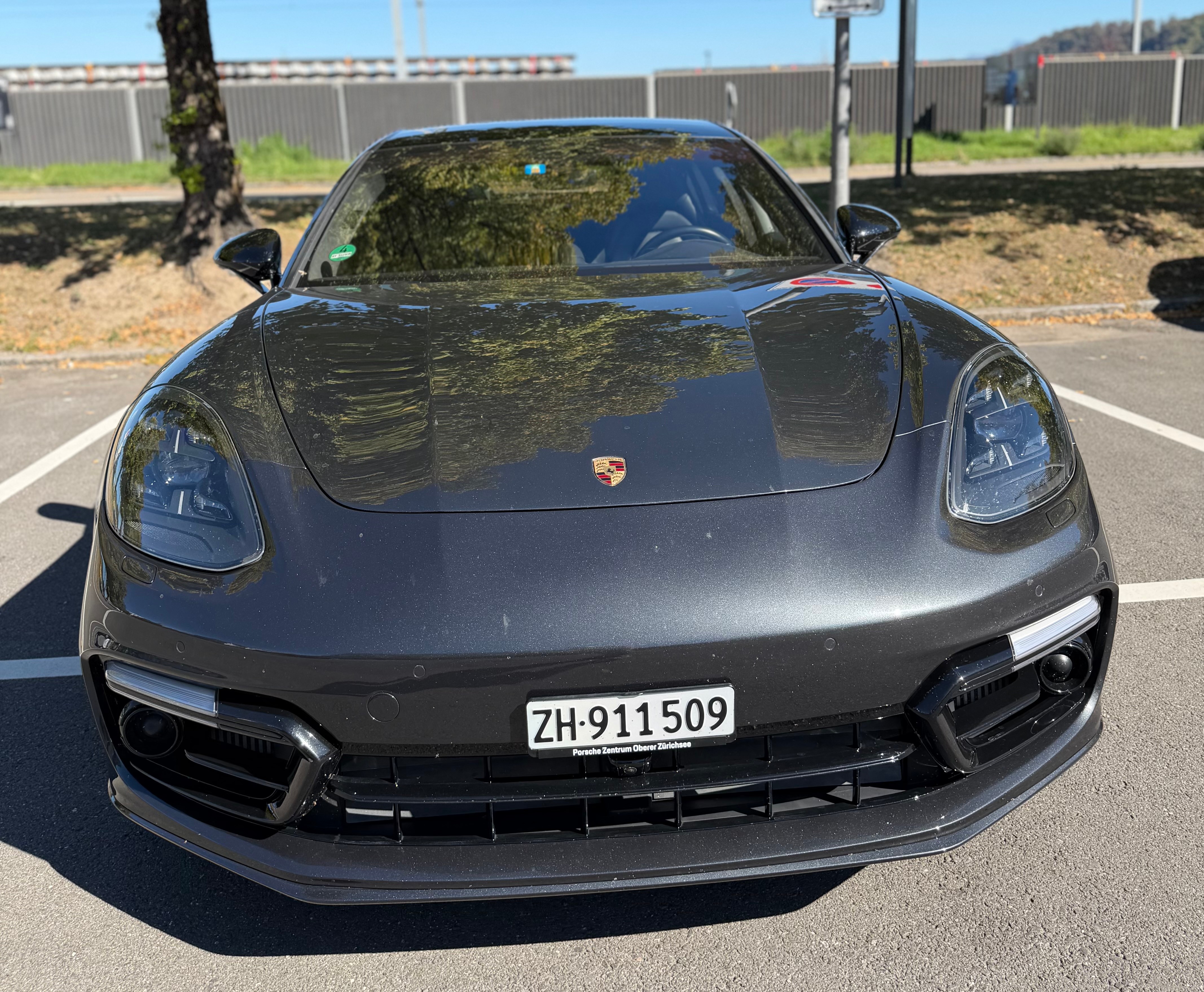 Car photo