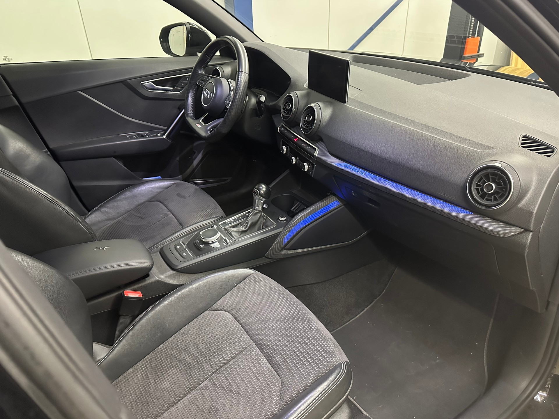AUDI Q2 40 TFSI Sport quattro S-tronic-image-6