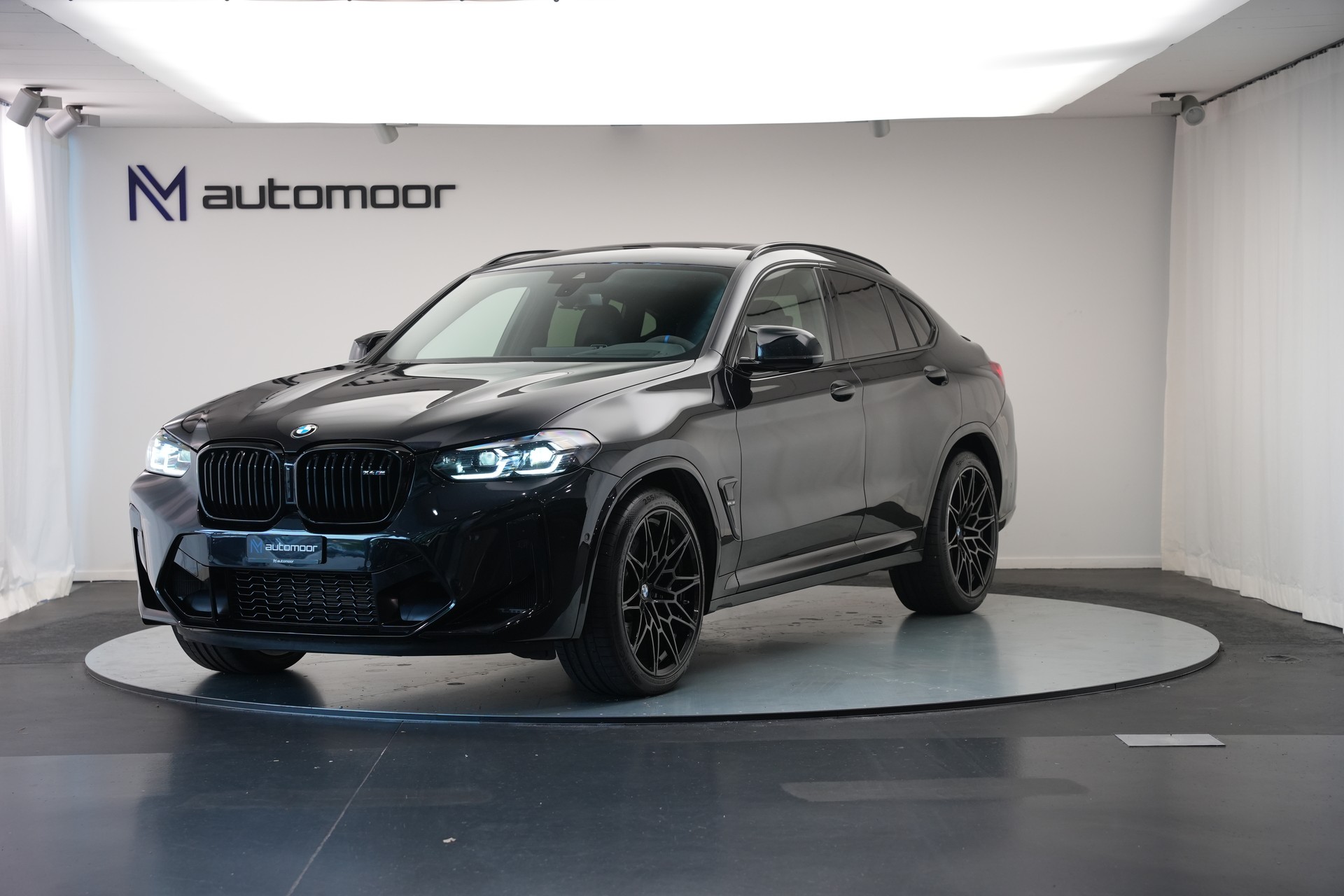 BMW X4M xDrive M Competition Steptronic *CH-Fahrzeug*-image-0