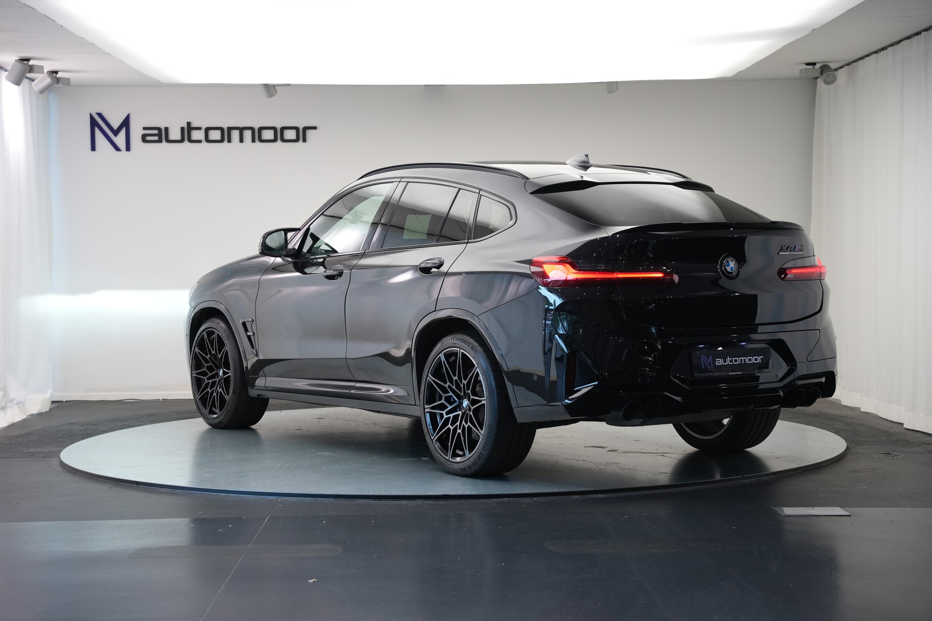 BMW X4M xDrive M Competition Steptronic *CH-Fahrzeug*-image-6