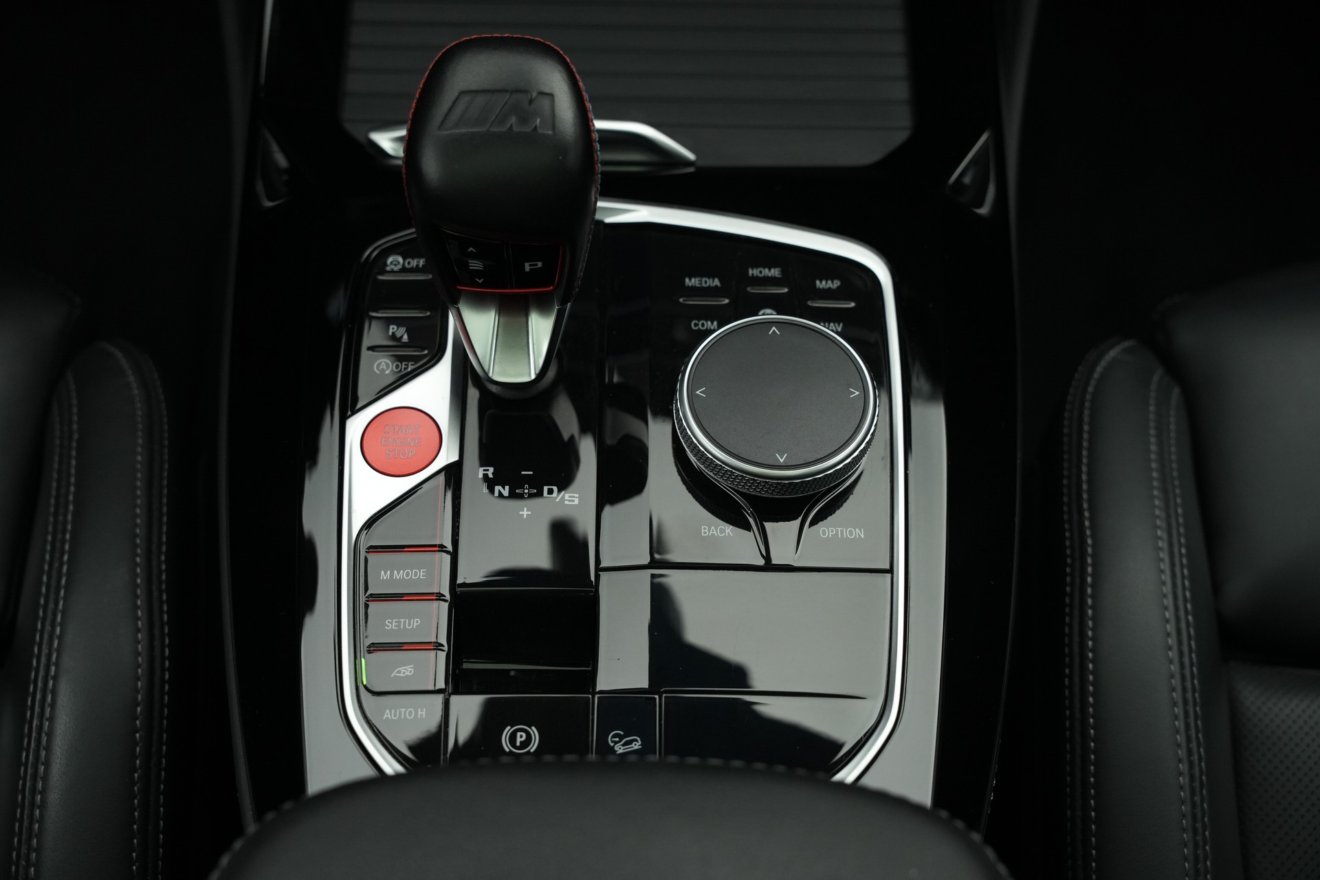 BMW X4M xDrive M Competition Steptronic *CH-Fahrzeug*-image-39