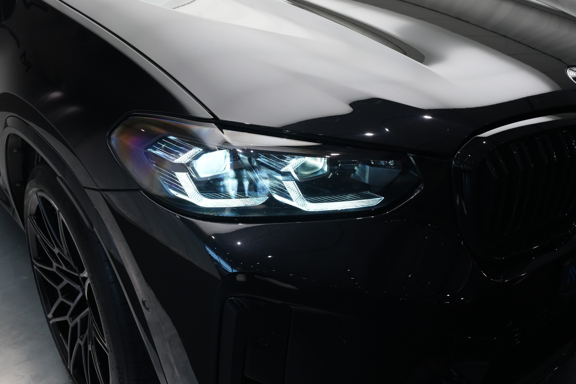 BMW X4M xDrive M Competition Steptronic *CH-Fahrzeug*-image-43