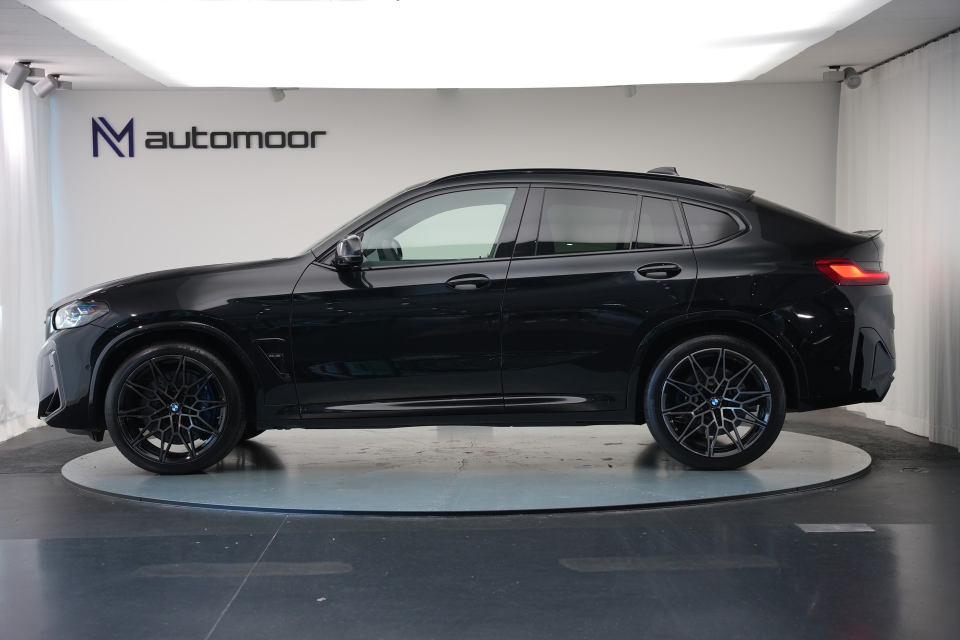 BMW X4M xDrive M Competition Steptronic *CH-Fahrzeug*-image-7