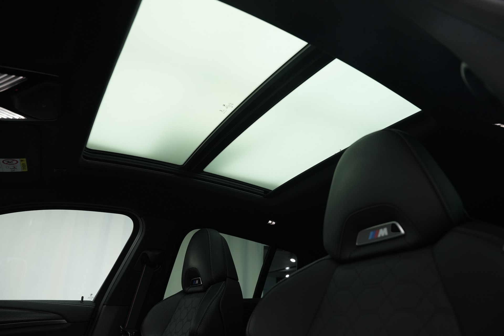 BMW X4M xDrive M Competition Steptronic *CH-Fahrzeug*-image-14