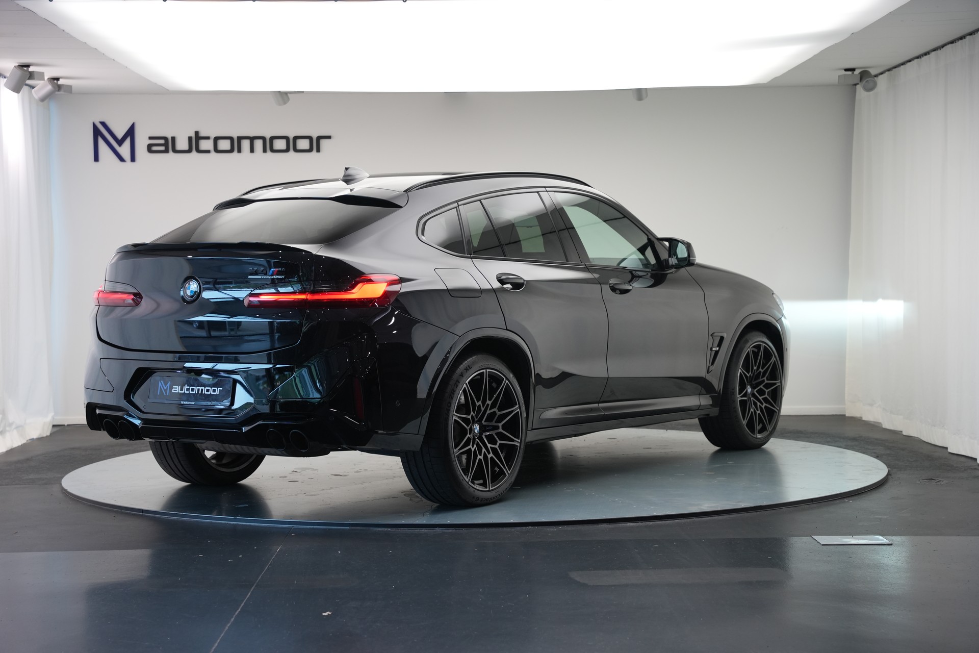 BMW X4M xDrive M Competition Steptronic *CH-Fahrzeug*-image-4