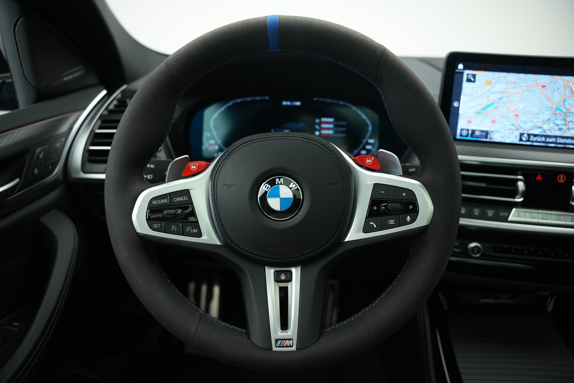 BMW X4M xDrive M Competition Steptronic *CH-Fahrzeug*-image-21