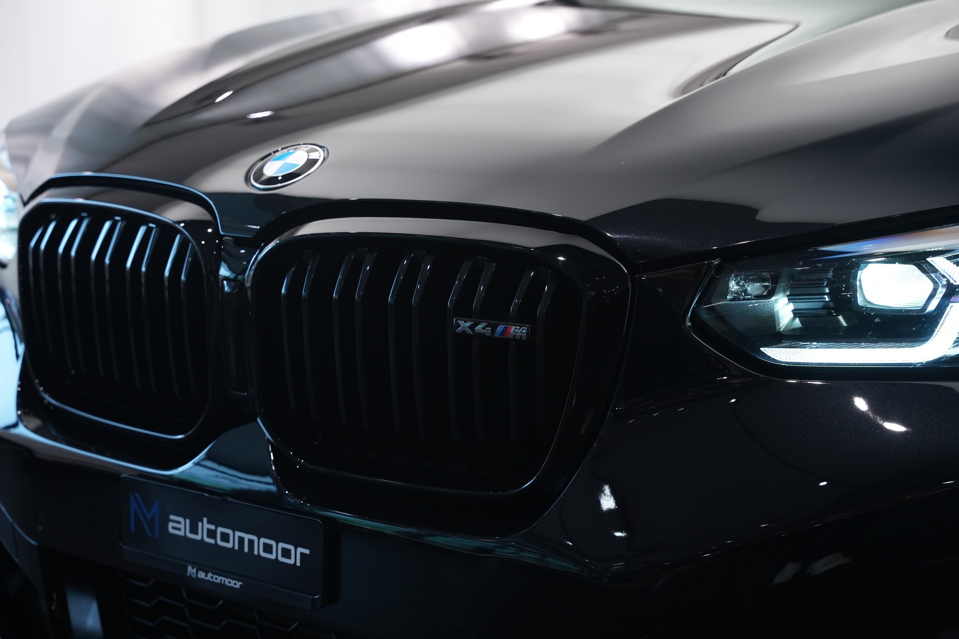 BMW X4M xDrive M Competition Steptronic *CH-Fahrzeug*-image-45