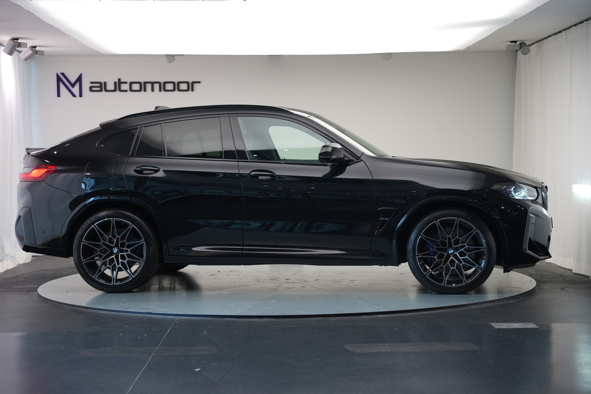 BMW X4M xDrive M Competition Steptronic *CH-Fahrzeug*-image-3