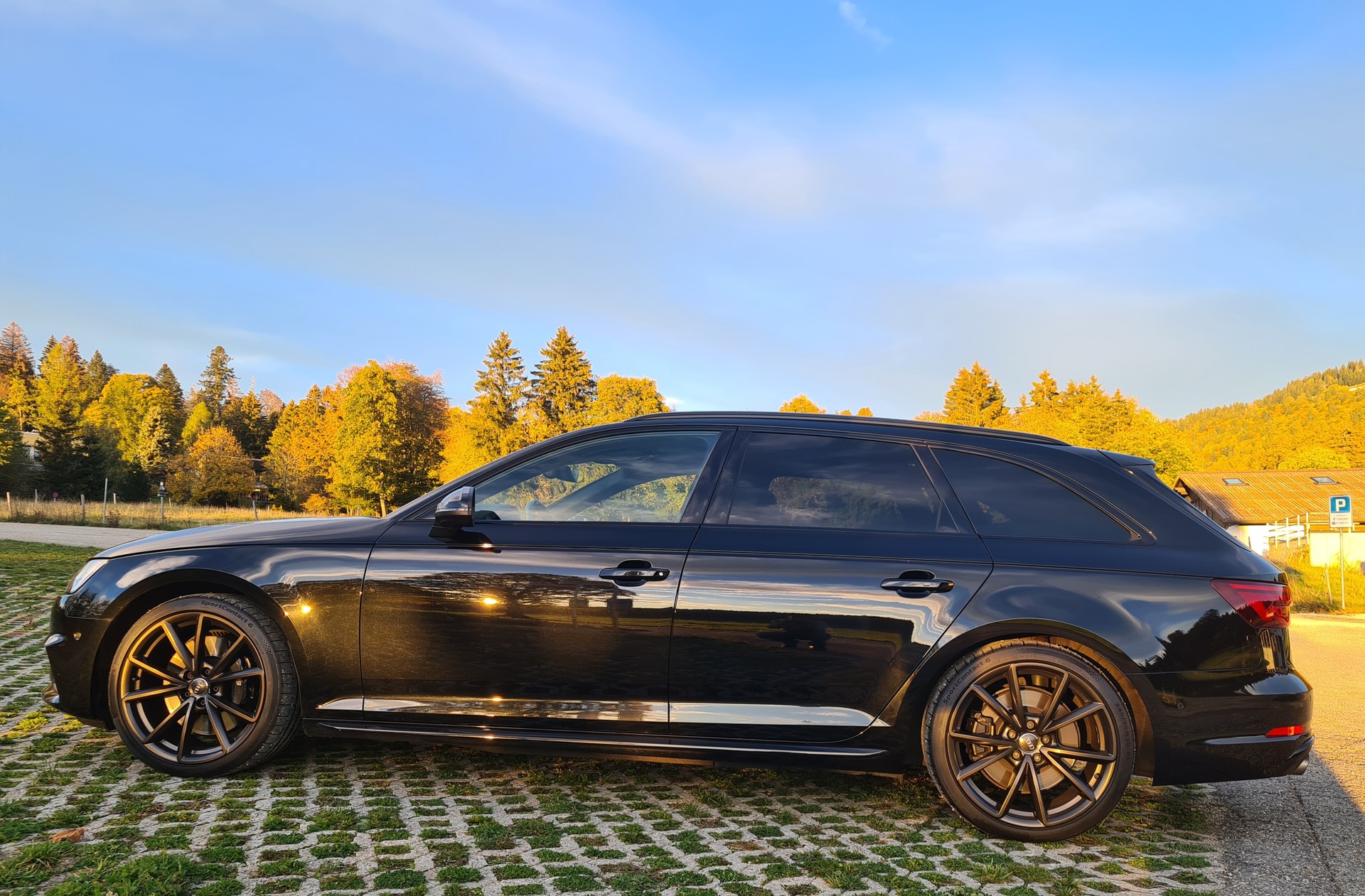 AUDI 3.0 V6 TFSI quattro S-Tronic-image-1