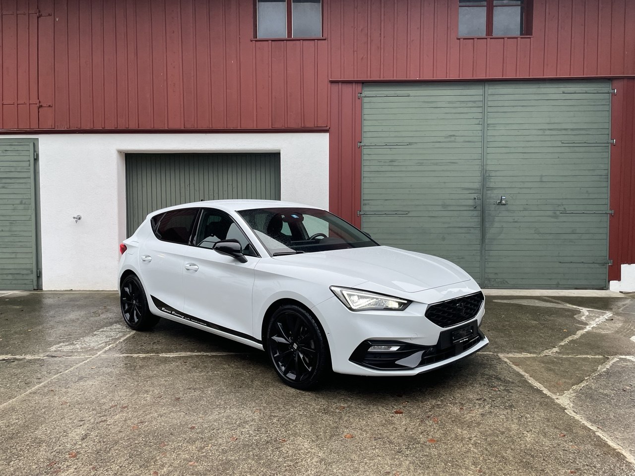 SEAT Leon 1.5 eTSI mHEV DSG Hola FR-image-4