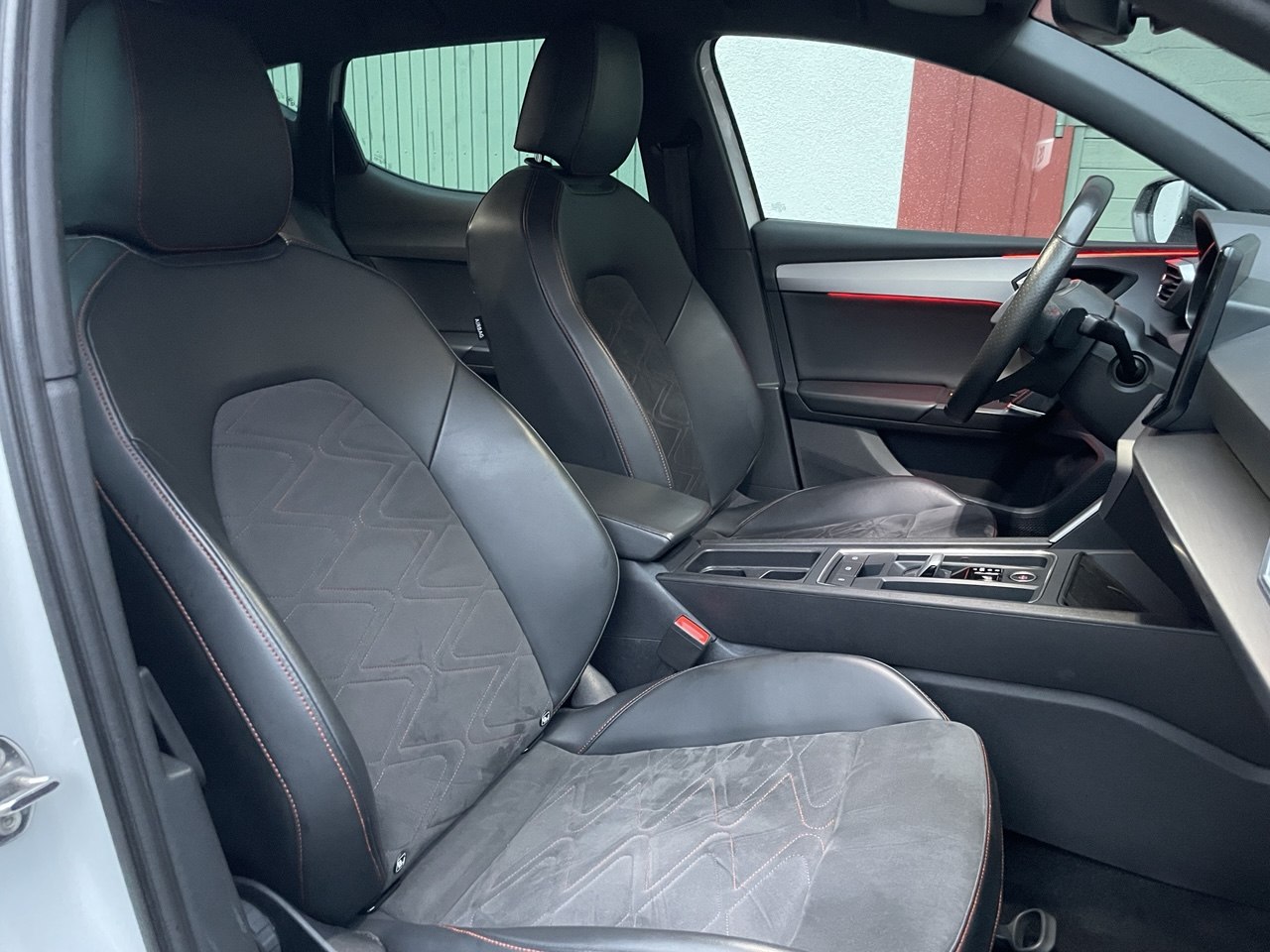 SEAT Leon 1.5 eTSI mHEV DSG Hola FR-image-7