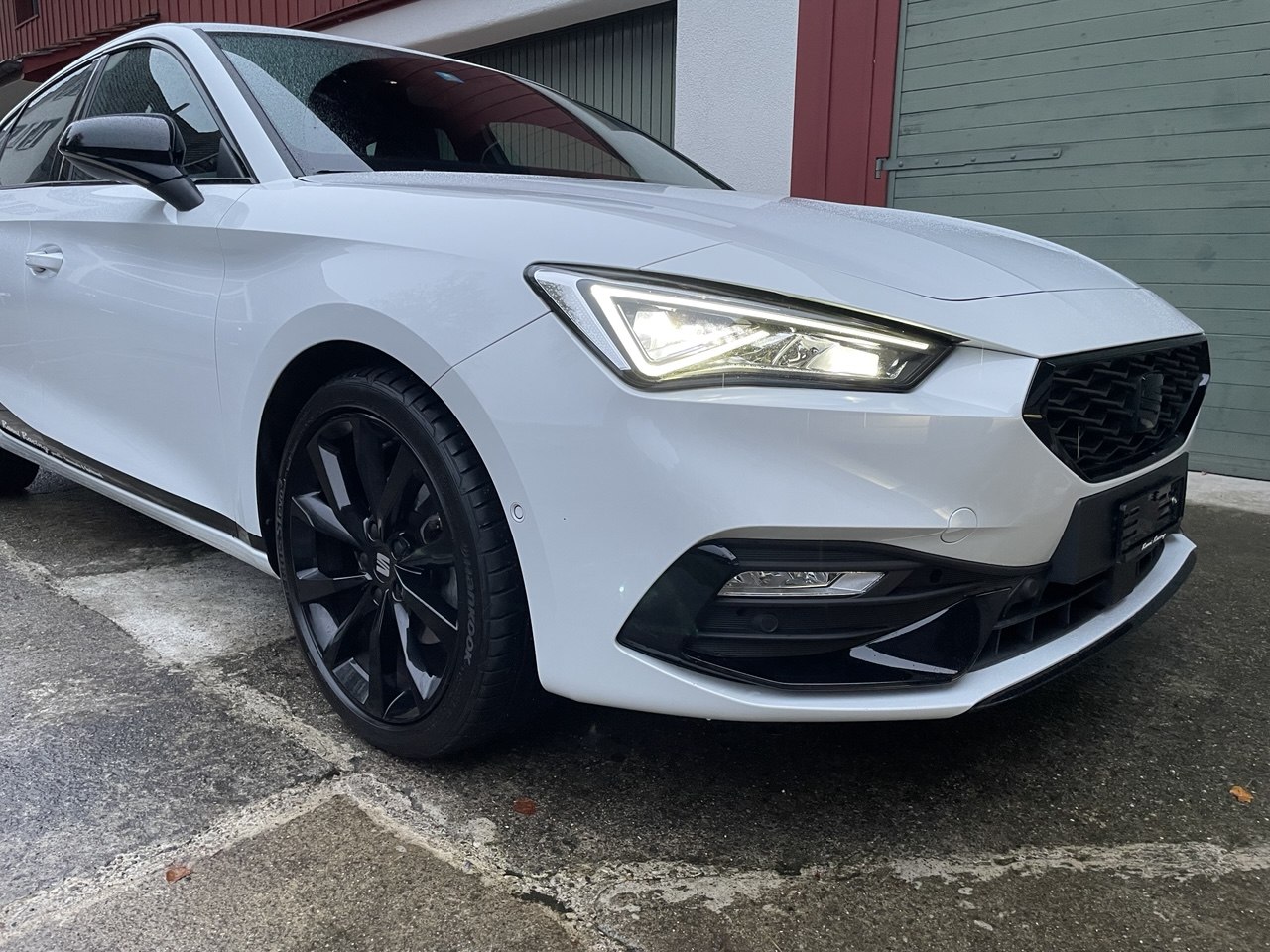 SEAT Leon 1.5 eTSI mHEV DSG Hola FR-image-6