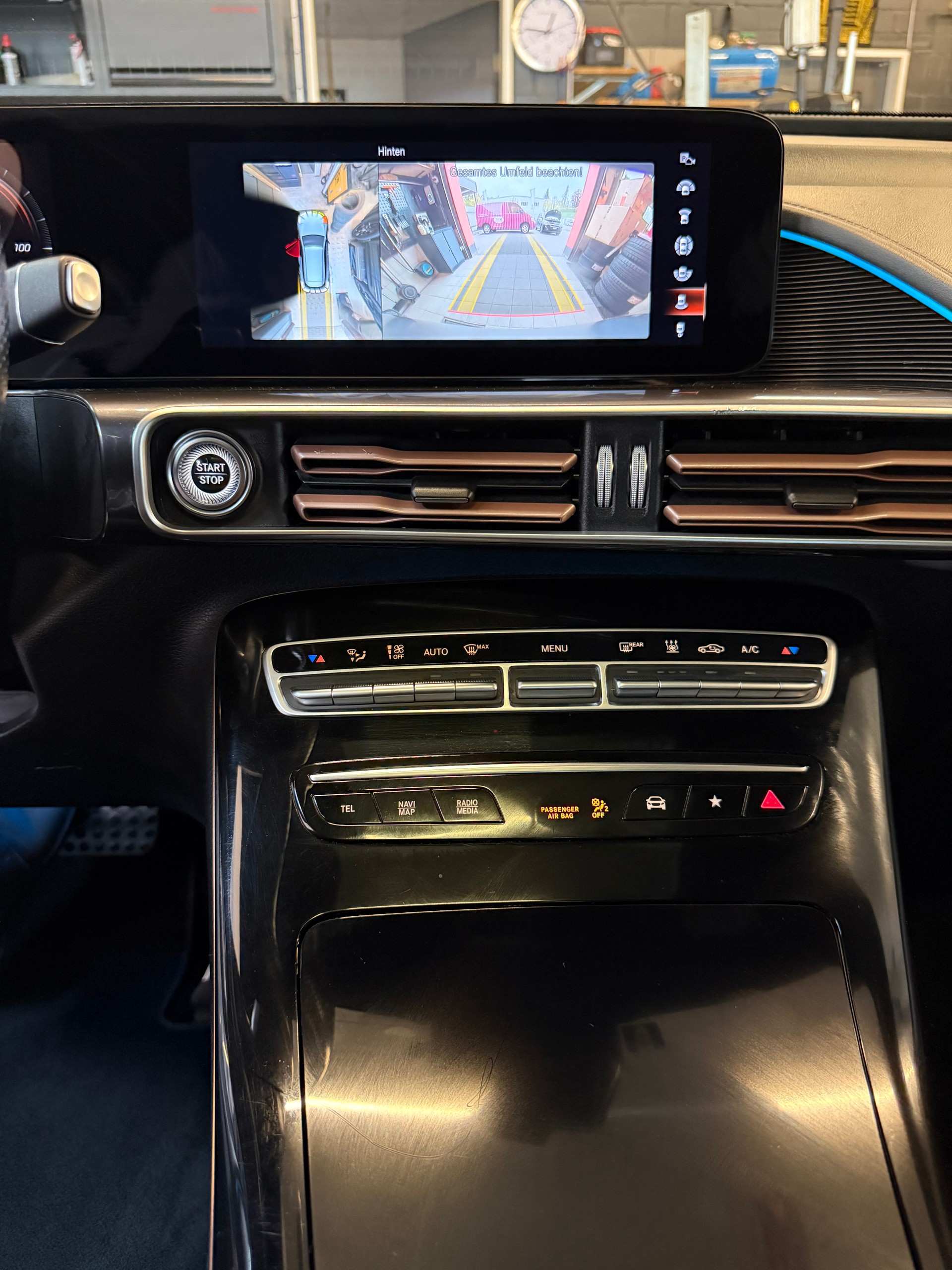 MERCEDES-BENZ EQC 400 4Matic EQ Star-image-7