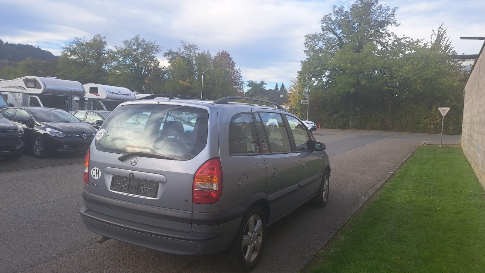 OPEL Zafira 1.8i 16V Club-image-2