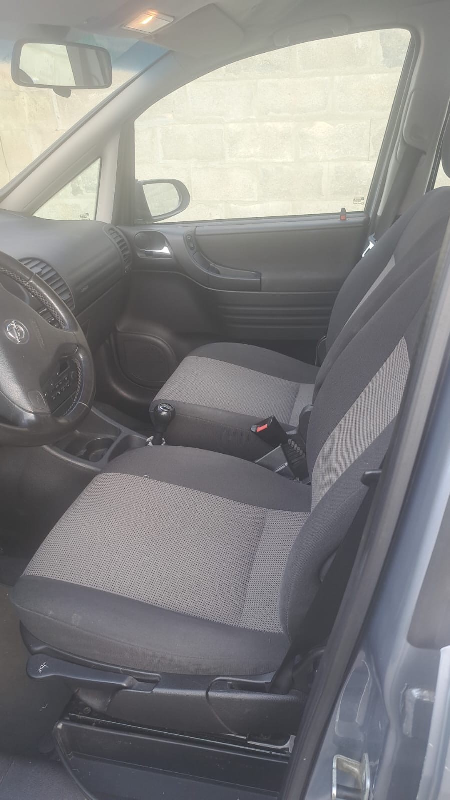 OPEL Zafira 1.8i 16V Club-image-4